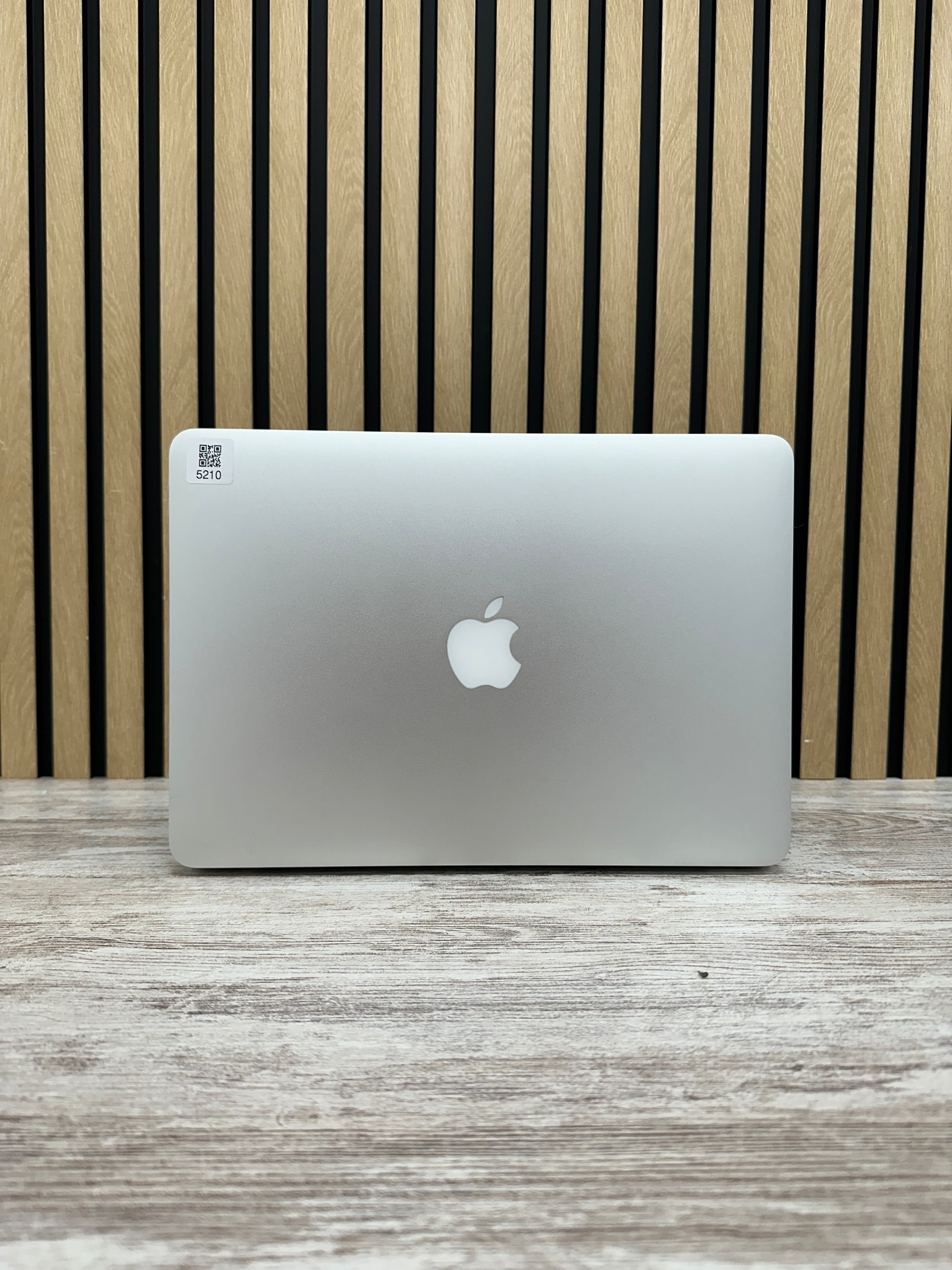 MacBook Pro 13" 2015 i7 16gb 256gb SSD