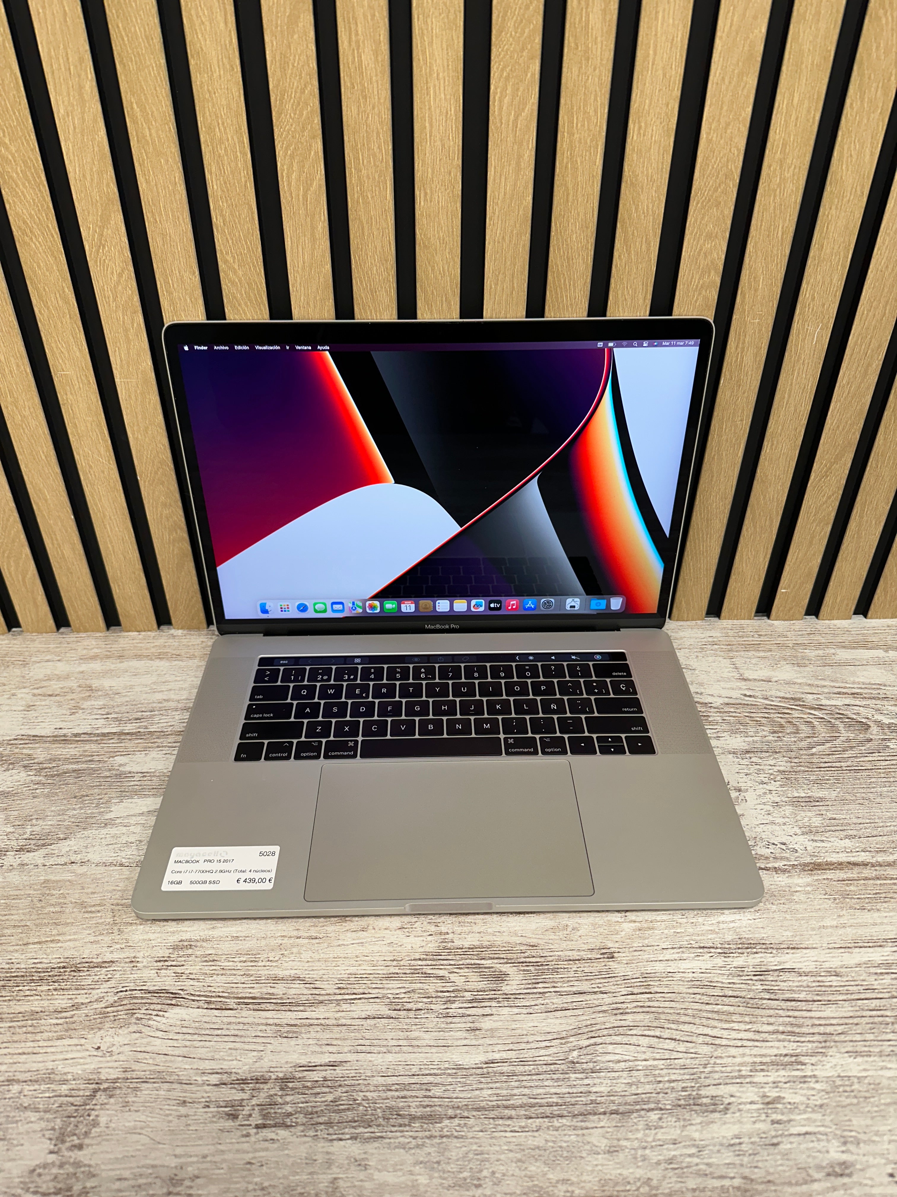 MacBook Pro 15" 2017 i7 16gb 500gb SSD