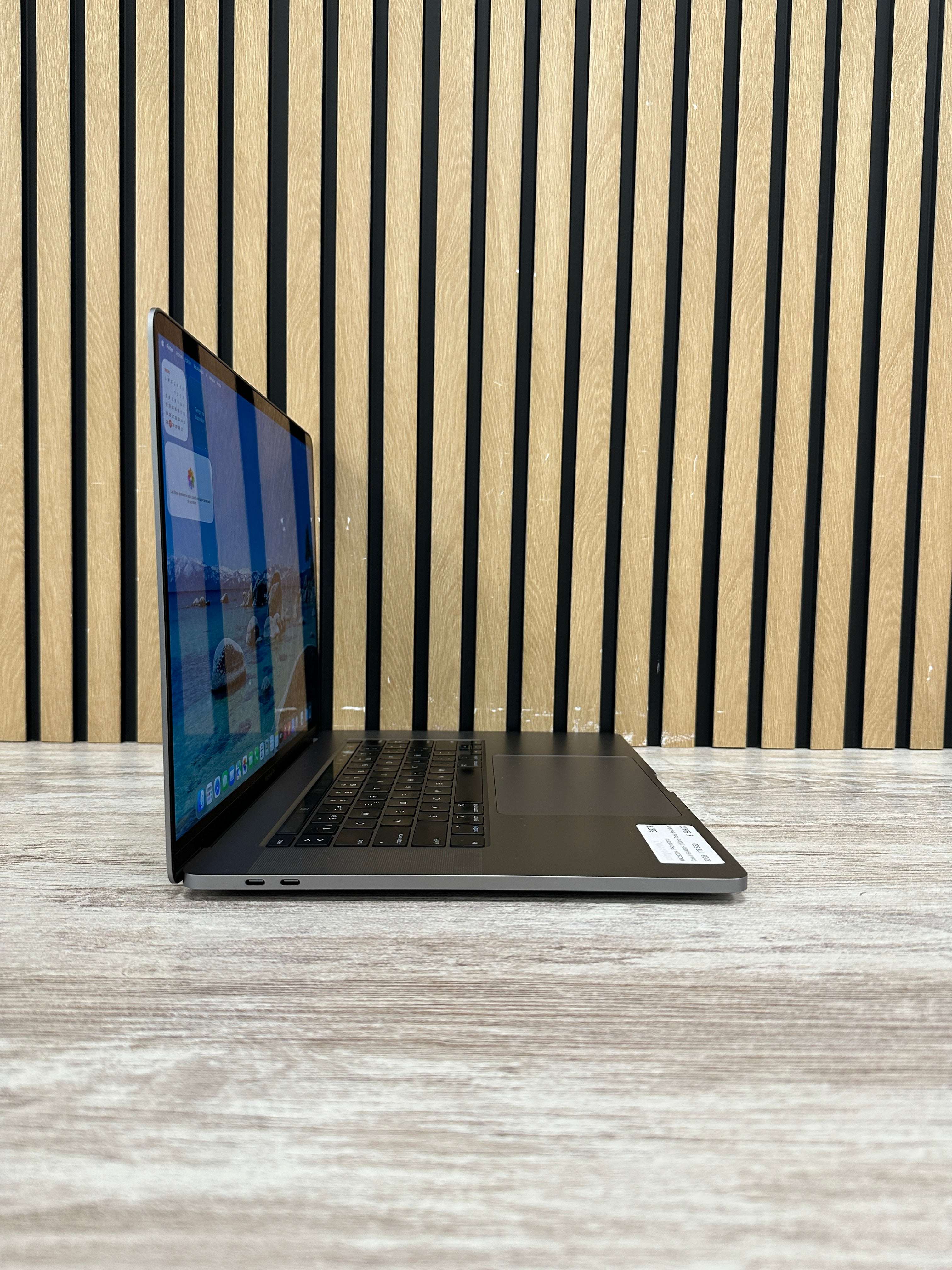 MacBook Pro 16" 2019 i9 32gb 1tb SSD