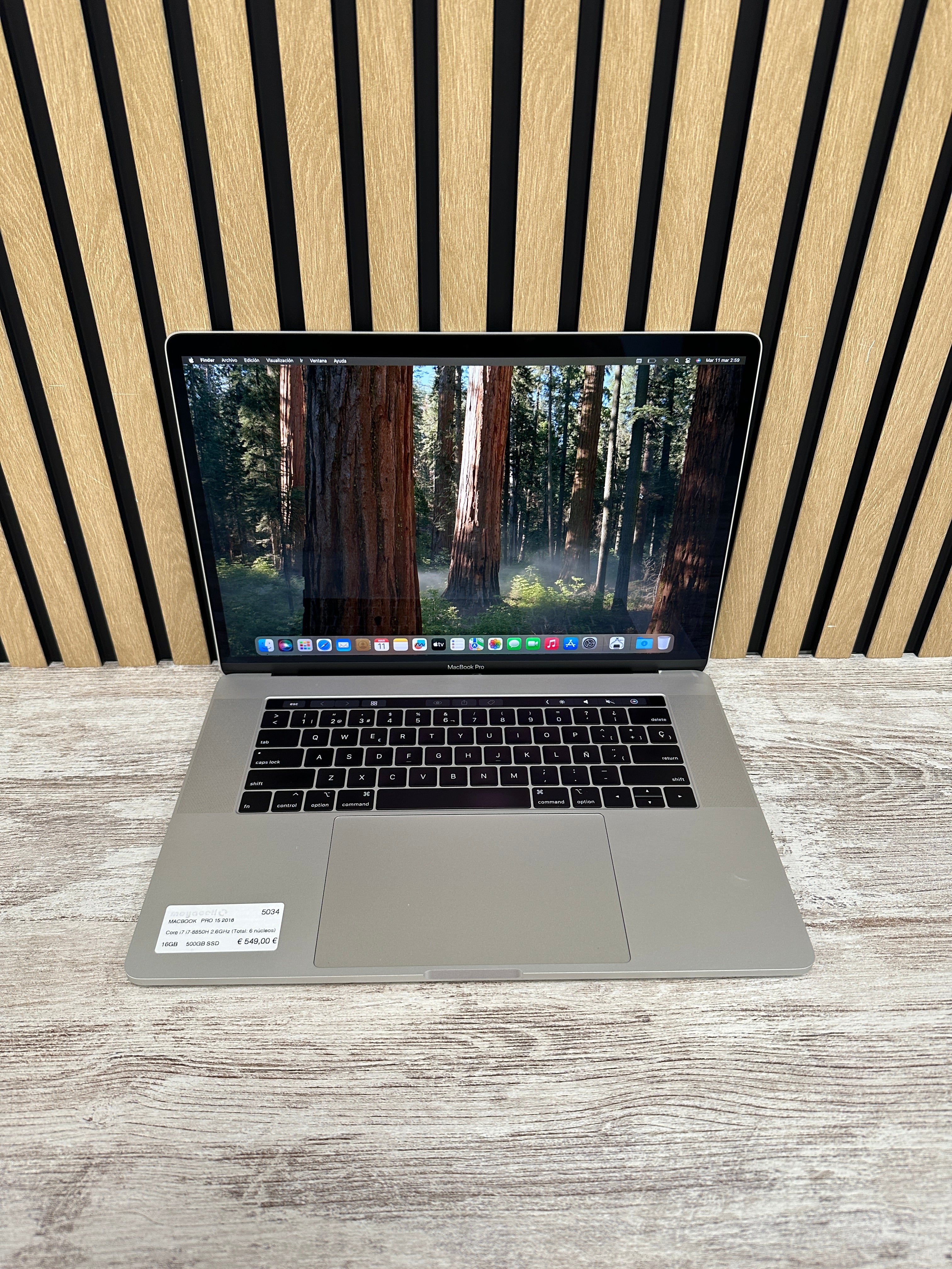 MacBook Pro 15" 2018 i7 16gb 500gb SSD