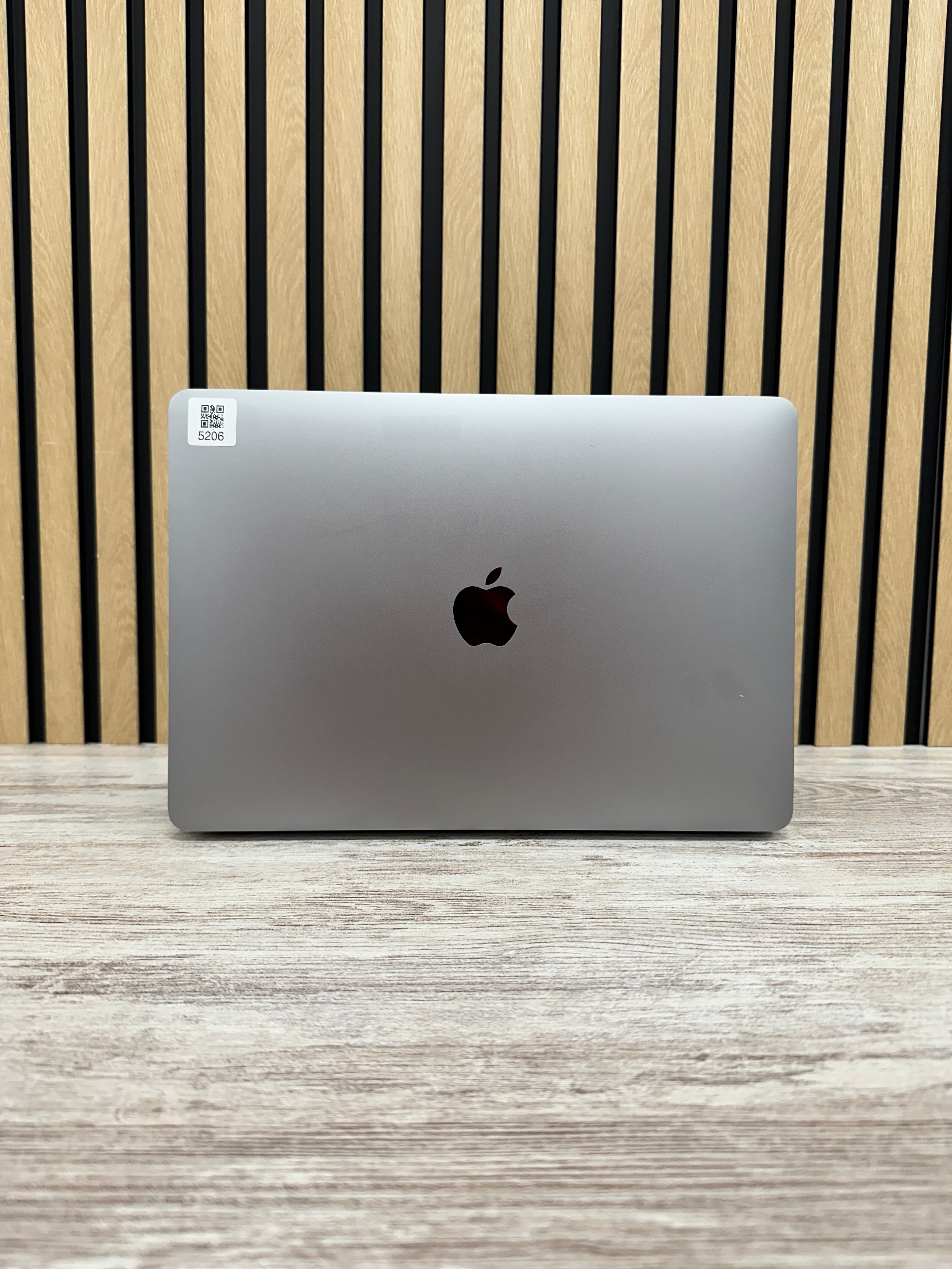 MacBook Air 13" 2019 i5 16gb 500gb SSD