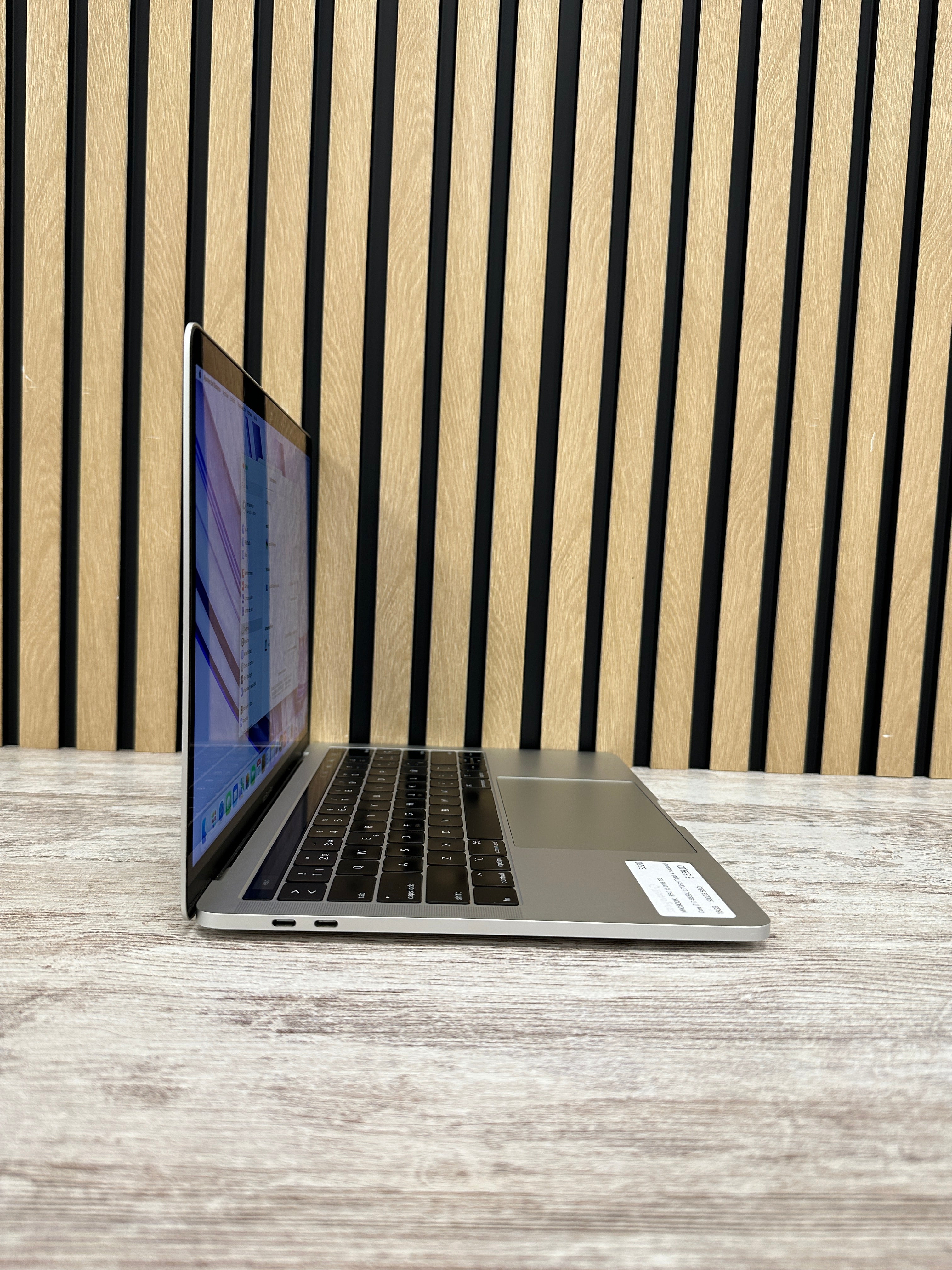 MacBook Pro 13" 2018 TB i7 16gb 500gb SSD