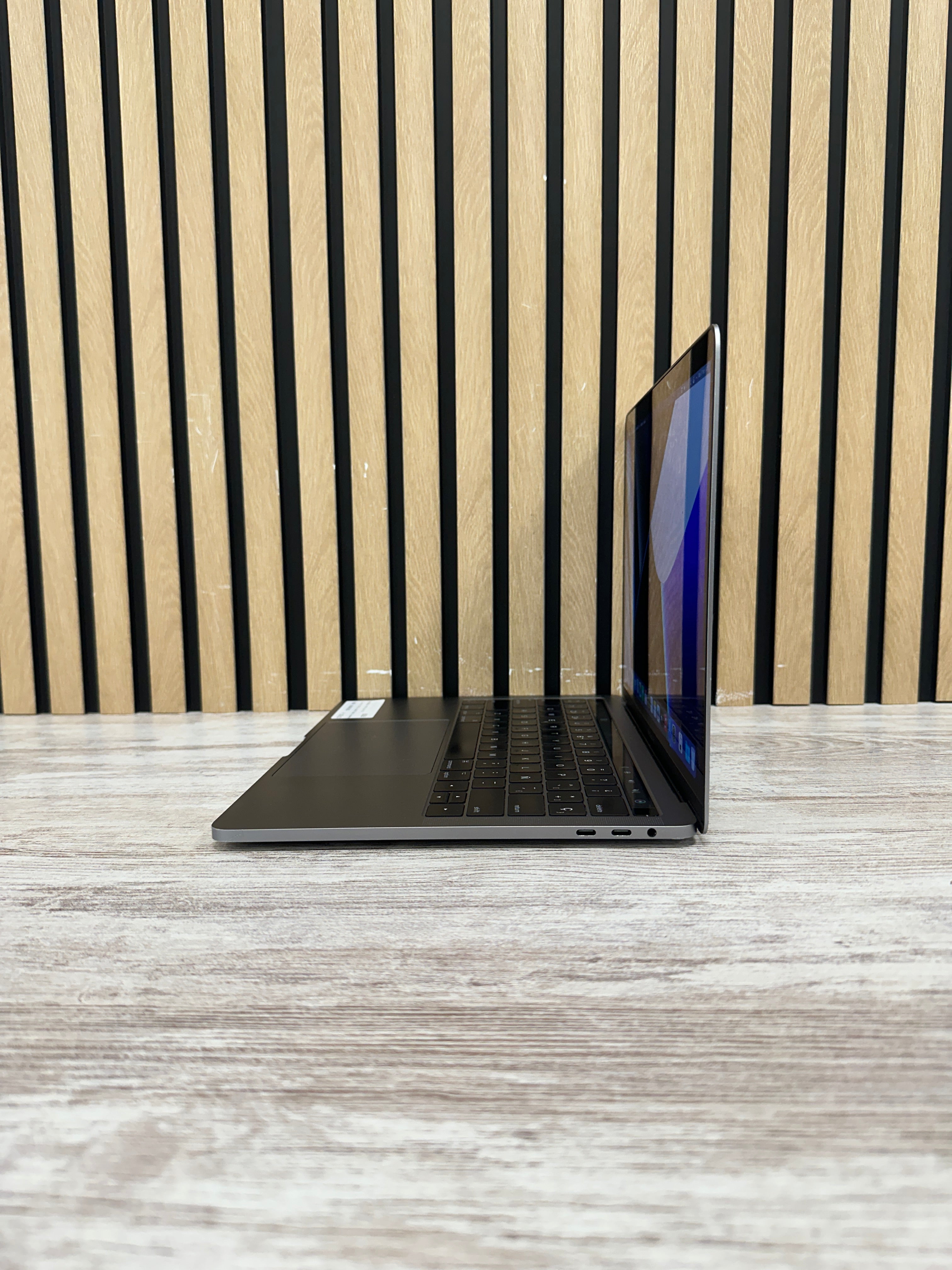 MacBook Pro 13" 2017 TB i5 16gb 256gb SSD - Moyacell