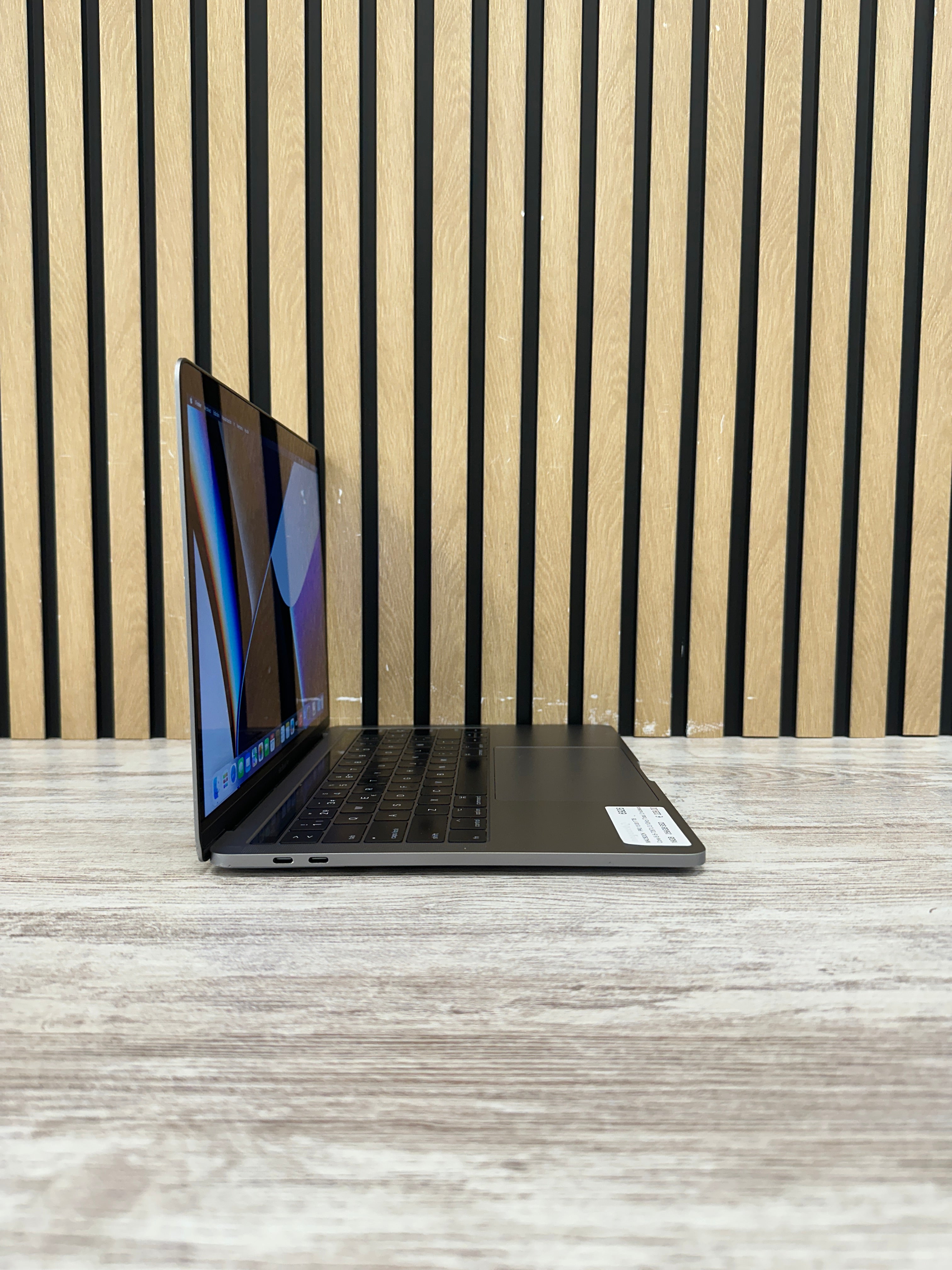 MacBook Pro 13" 2017 TB i5 16gb 256gb SSD - Moyacell