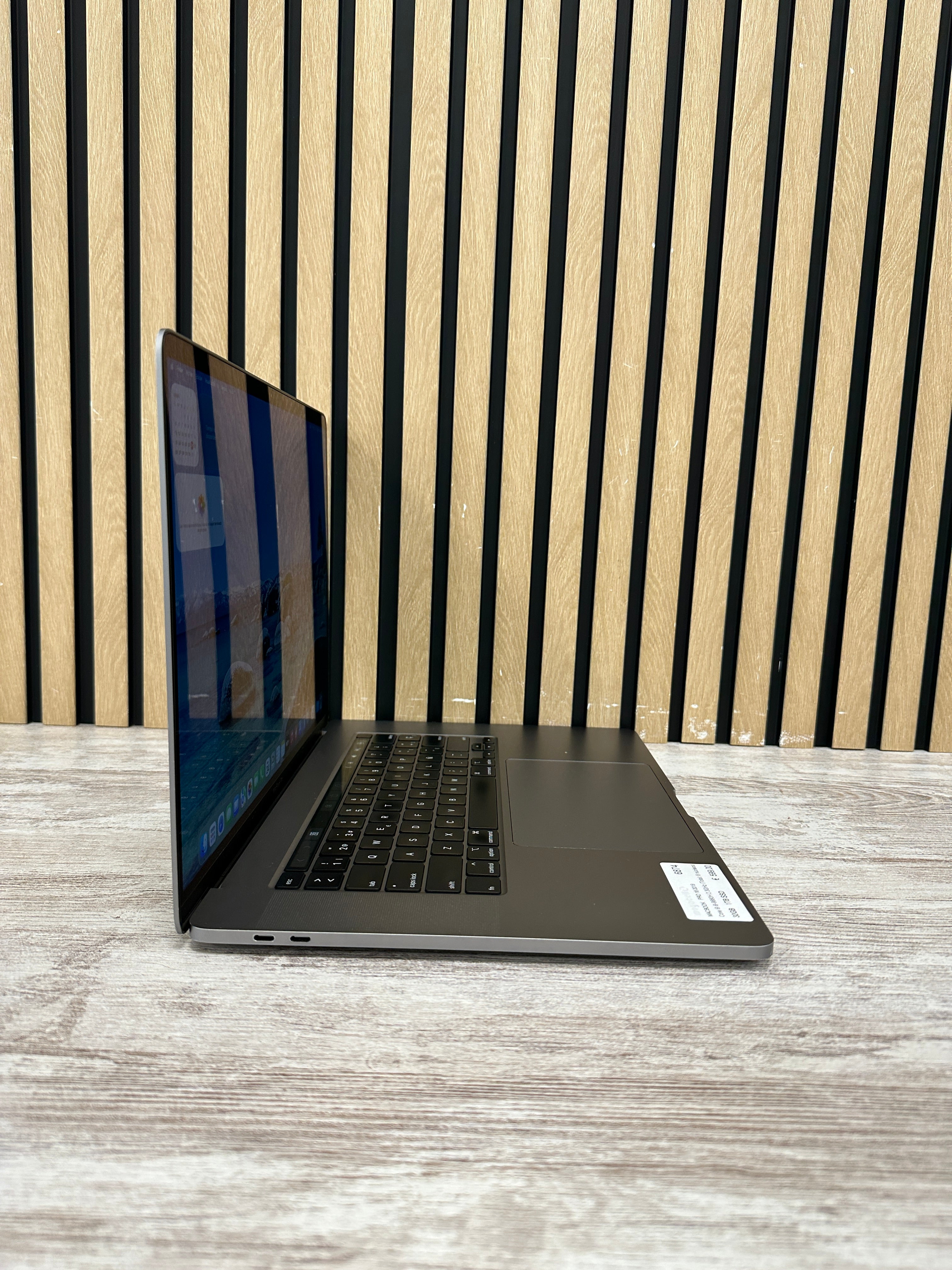 MacBook Pro 16" 2019 i9 32gb 1tb SSD - Moyacell