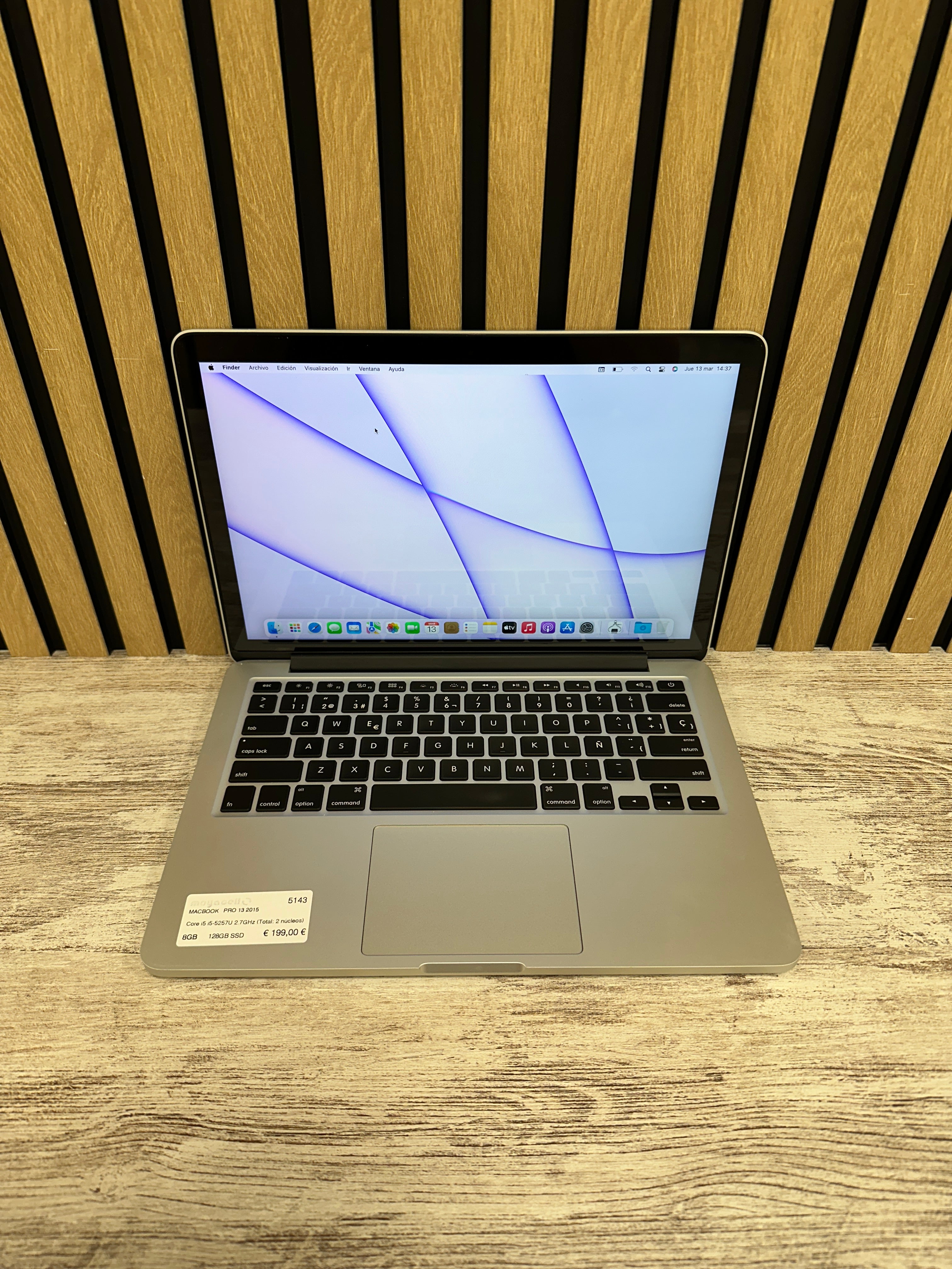 MacBook Pro 13" 2015 i5 8gb 128gb SSD