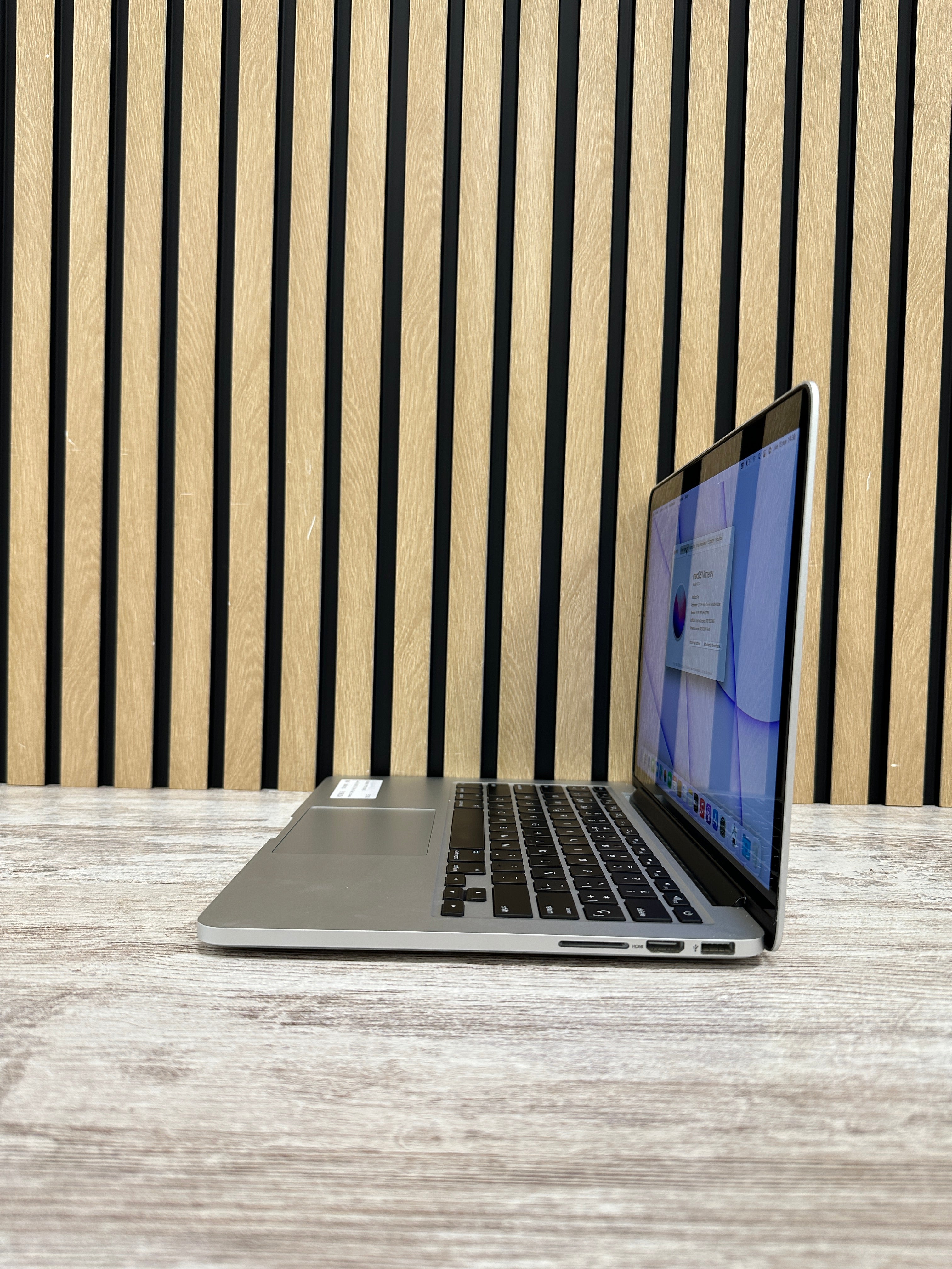 MacBook Pro 13" 2015 i5 8gb 128gb SSD