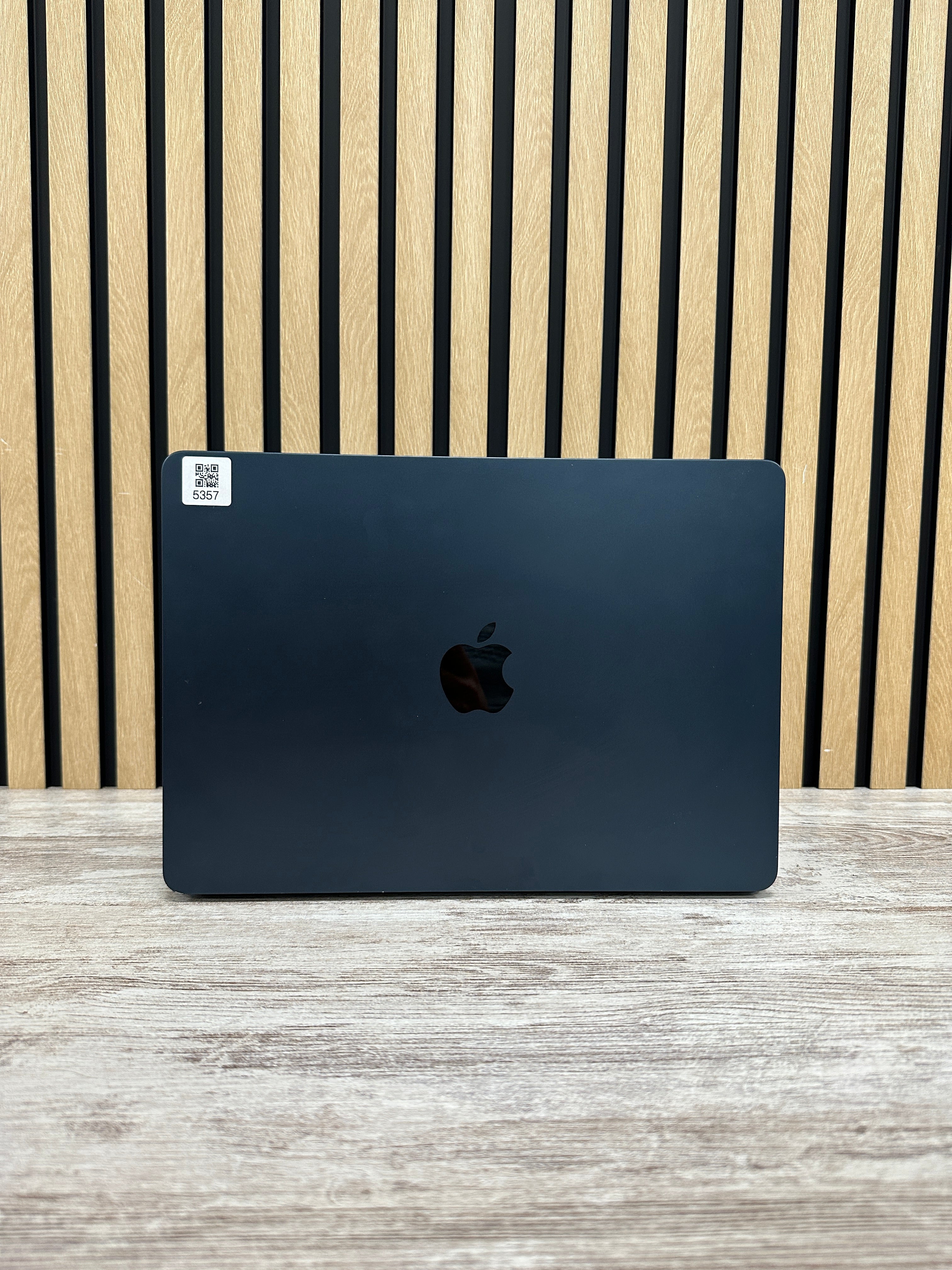 MacBook Air 13" 2022 M2 8gb 256gb SSD