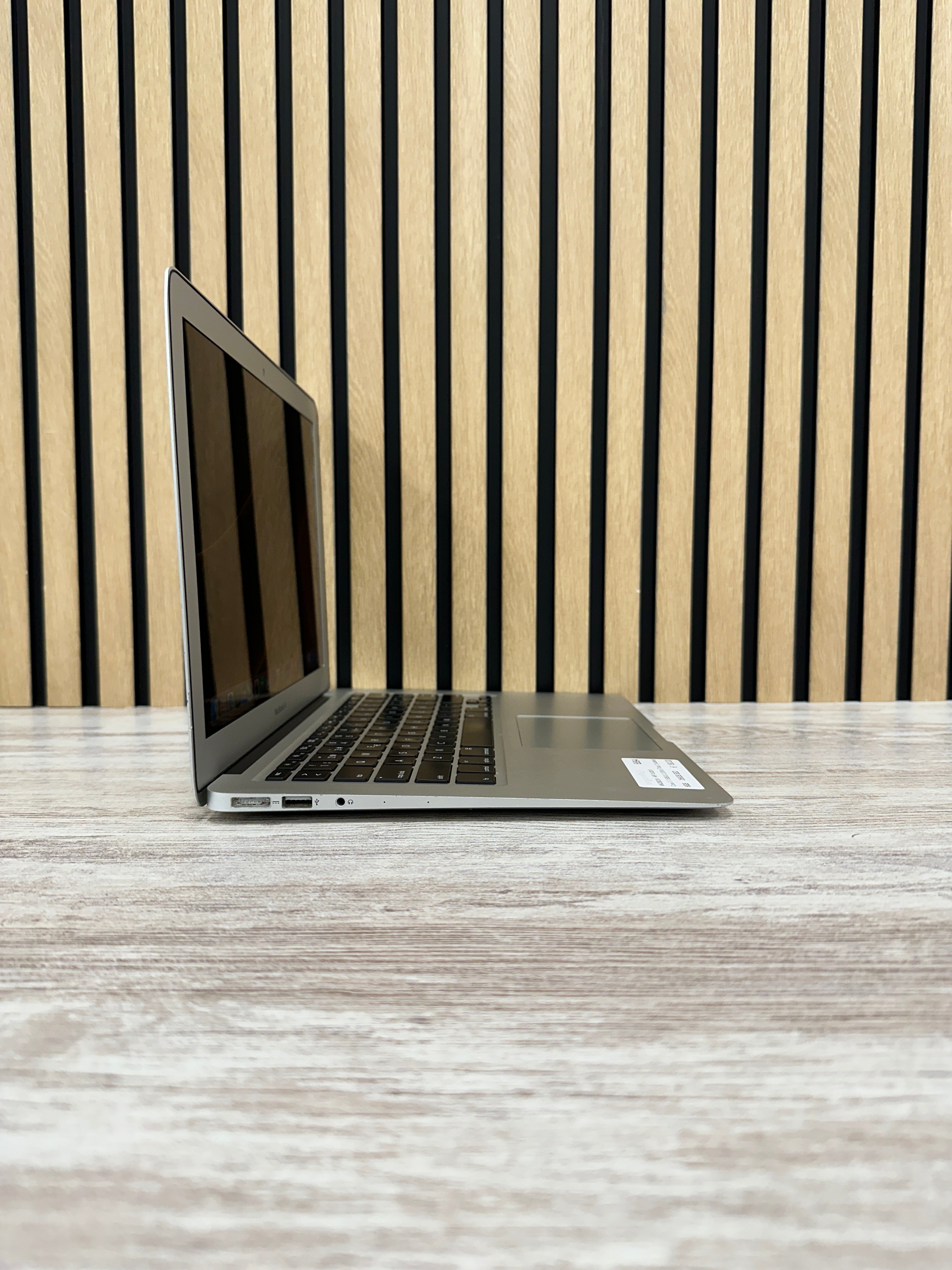 MacBook Air 13" 2015 i7 8gb 256gb SSD - Moyacell