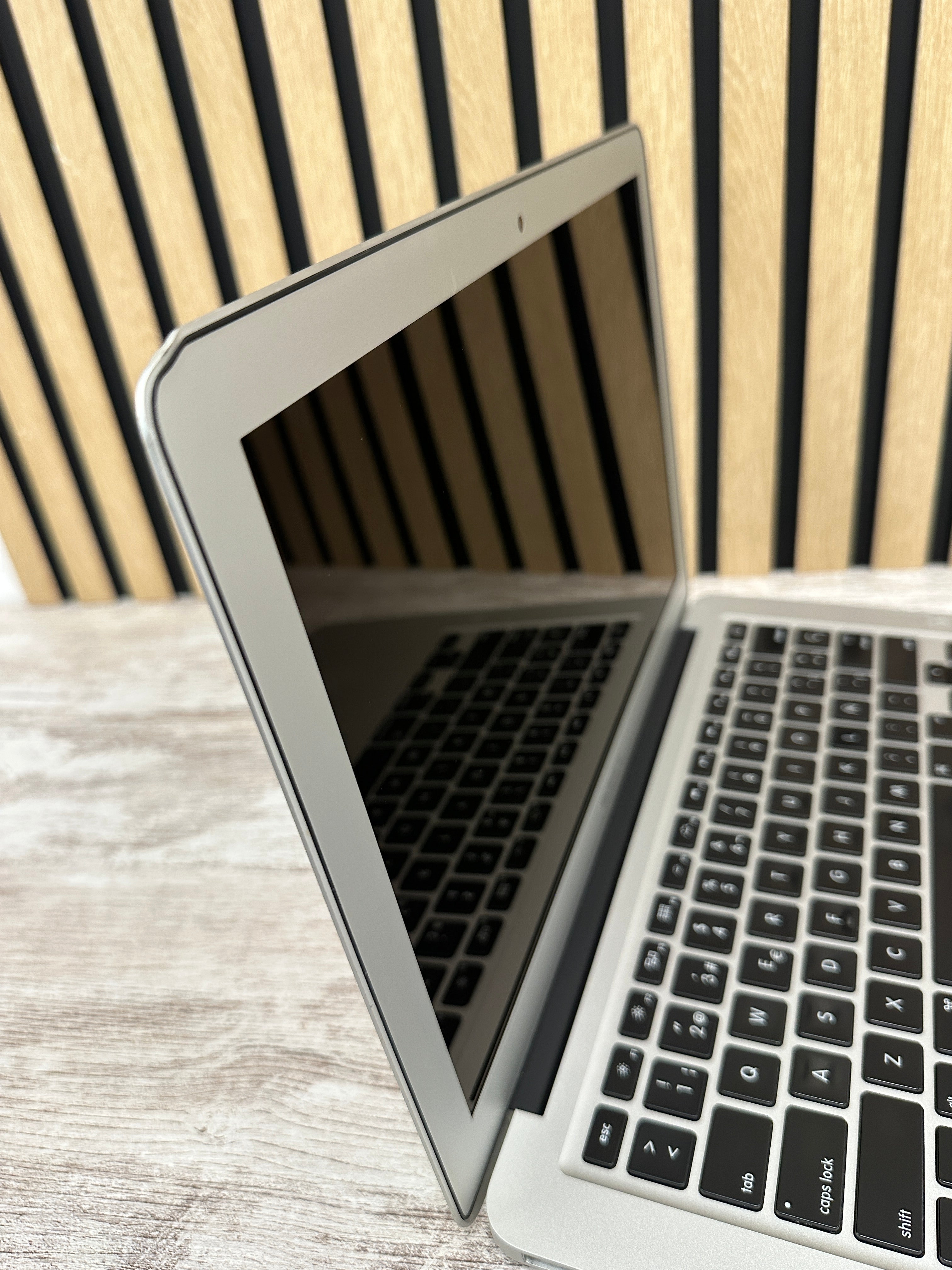 MacBook Air 13" 2017 i7 8gb 512gb SSD - Moyacell