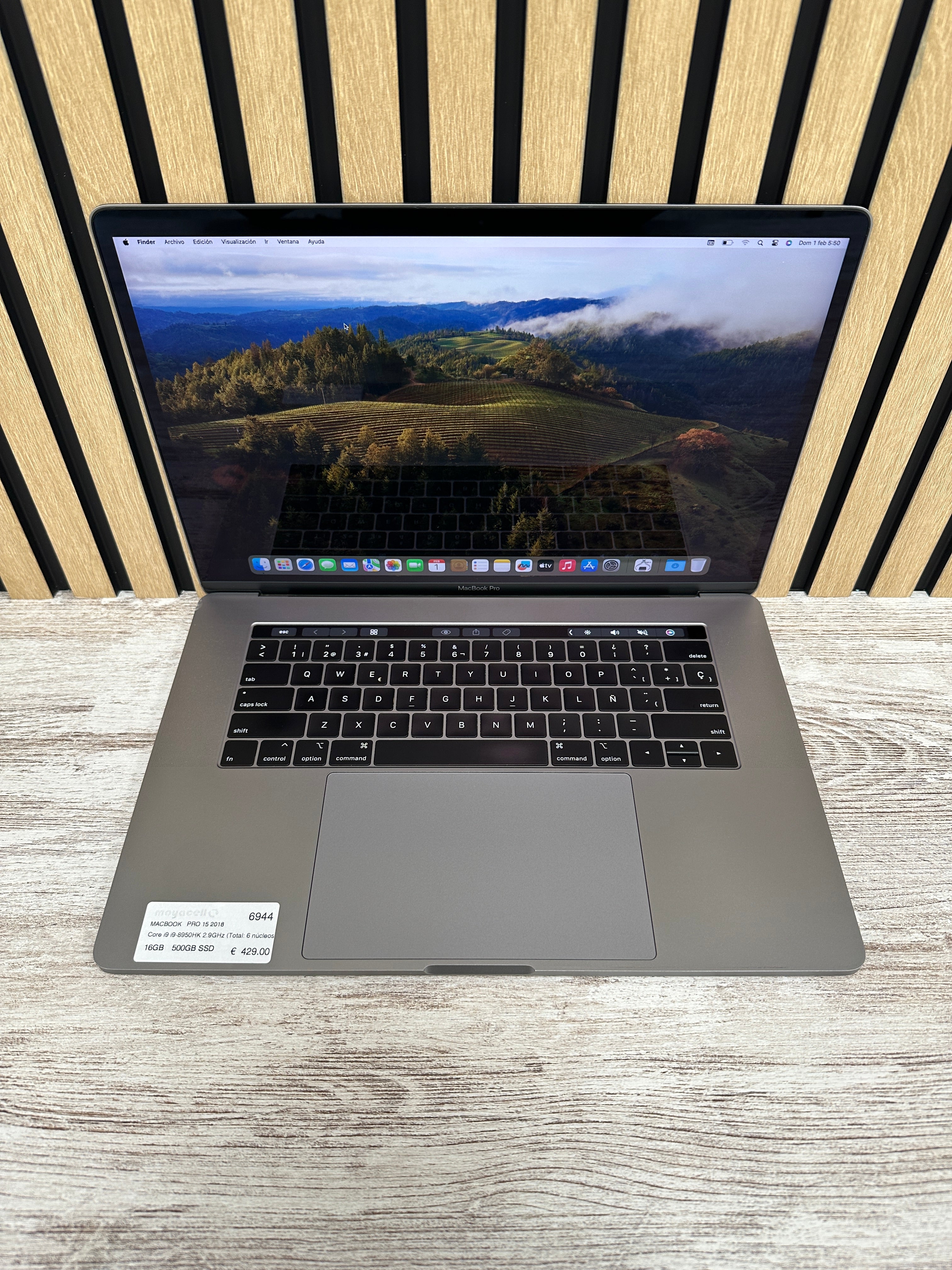 MacBook Pro 15" 2018 i9 16gb 500gb SSD