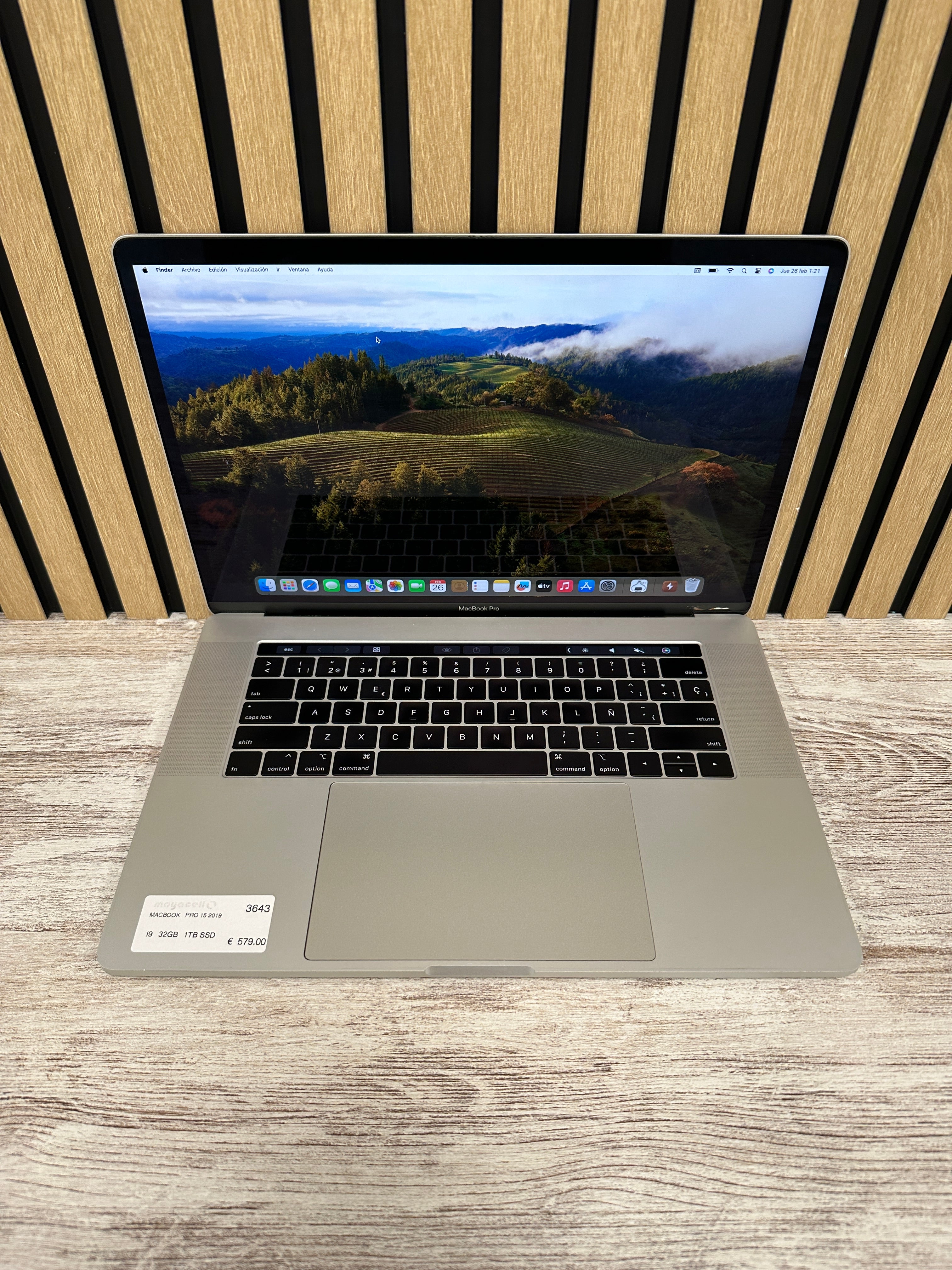 MacBook Pro 15" 2019 i9 32gb 1tb SSD - Moyacell