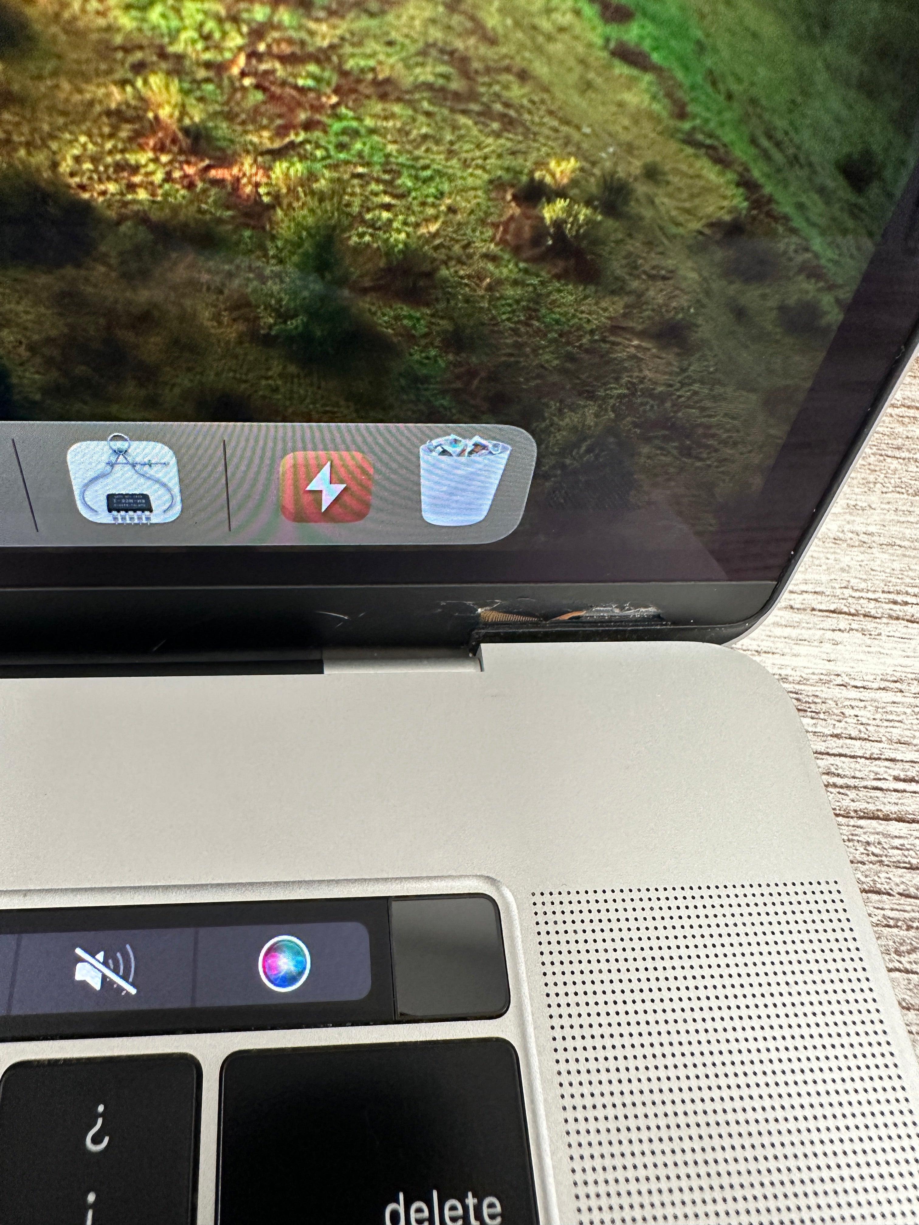 MacBook Pro 15" 2019 i9 32gb 1tb SSD - Moyacell