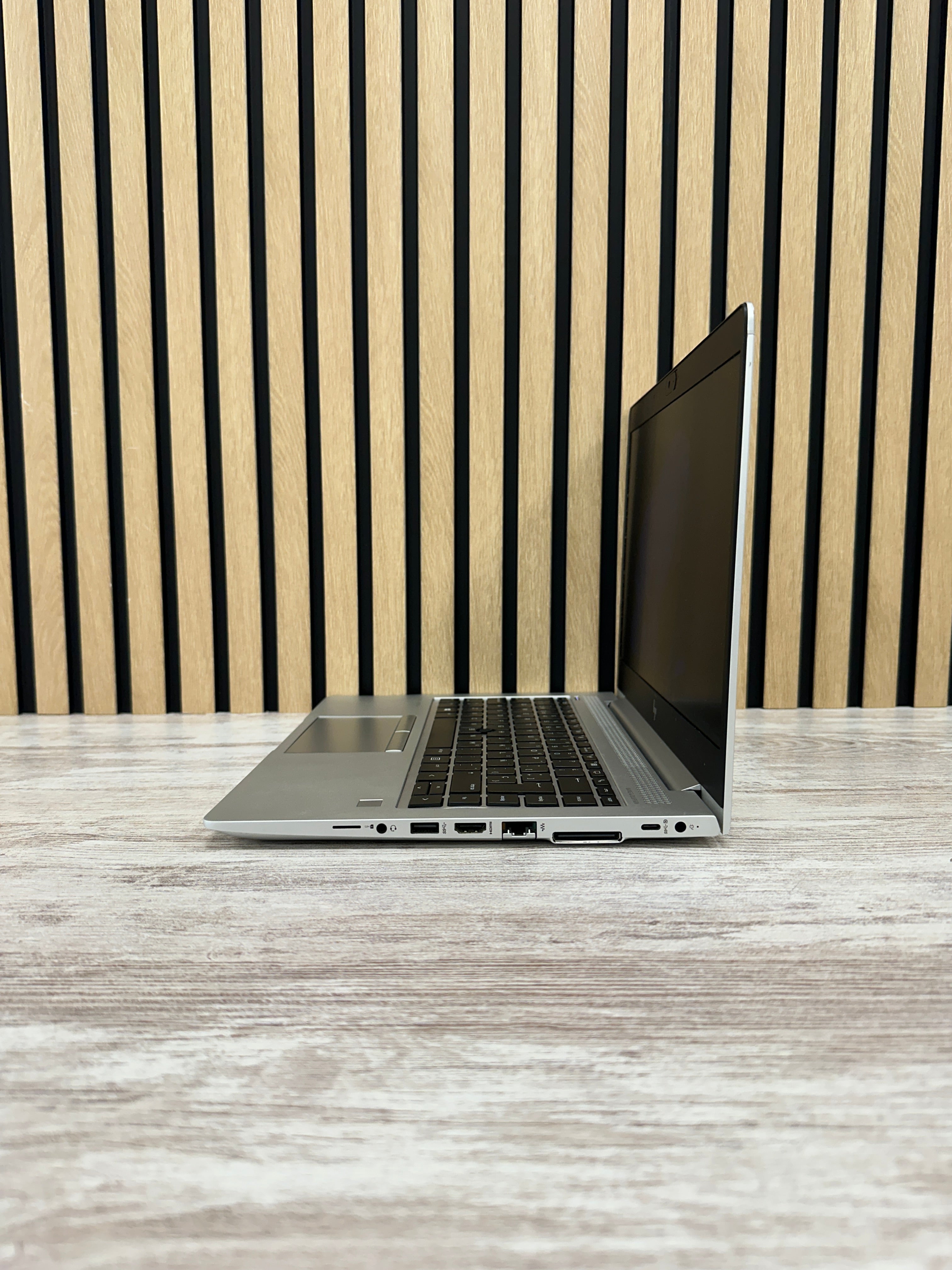 HP EliteBook 745 G5 Ryzen 5 Pro 8gb 256gb SSD - Moyacell