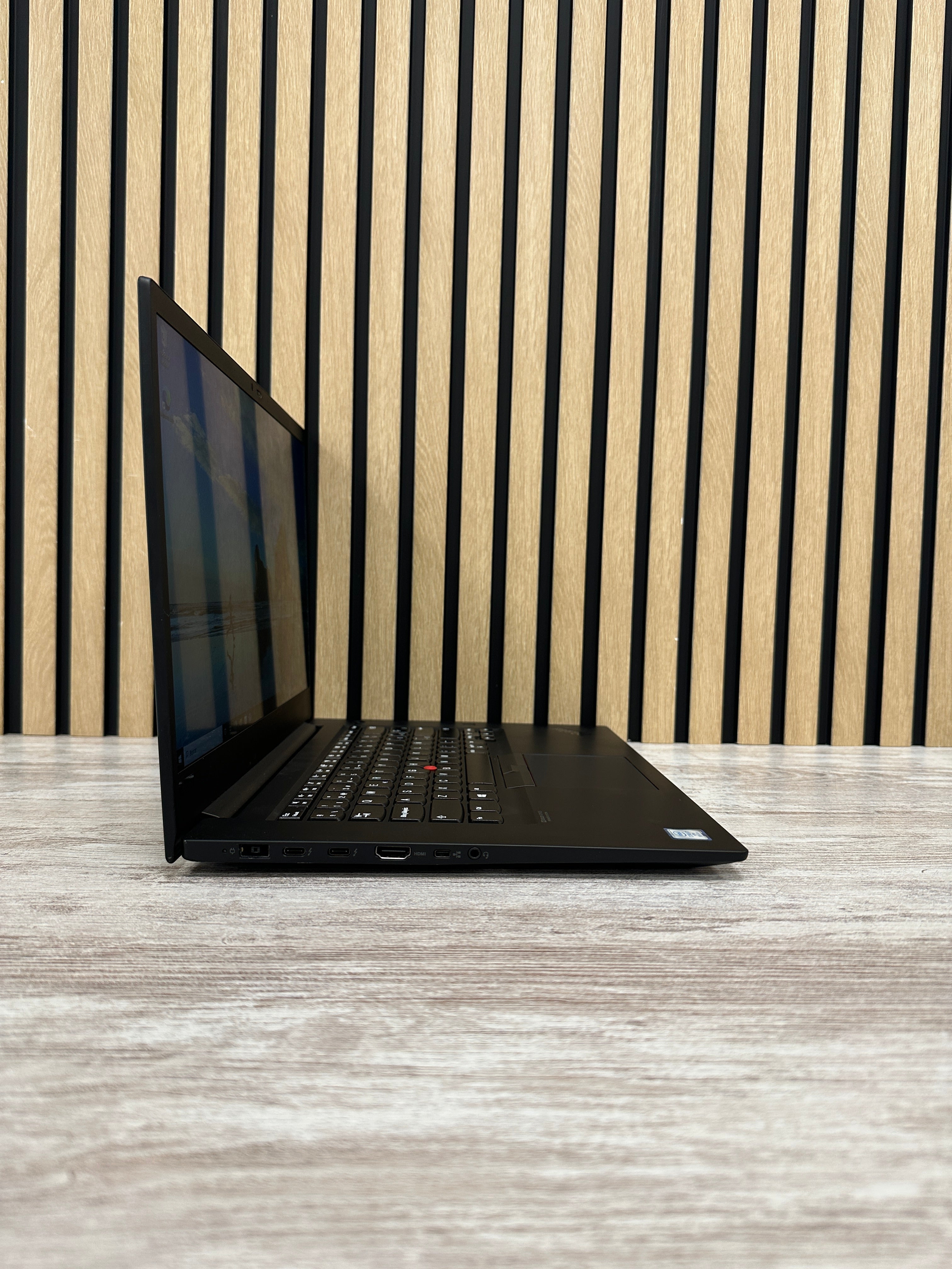 Lenovo Thinkpad P1 GEN 2 i7 32gb 1tb SSD - Moyacell