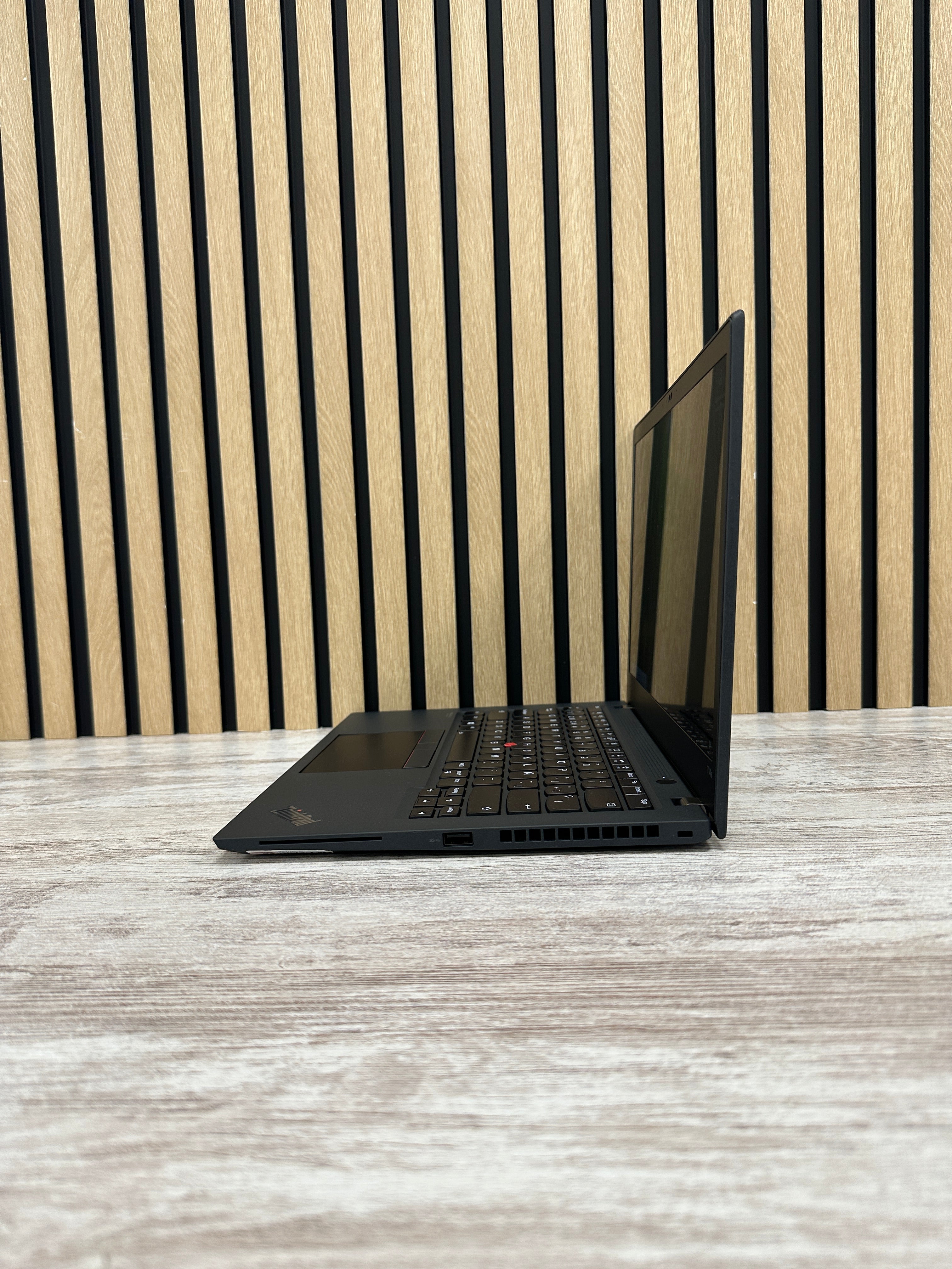 Lenovo Thinkpad T14S GEN 2 TACTIL i7 32gb 512gb SSD - Moyacell