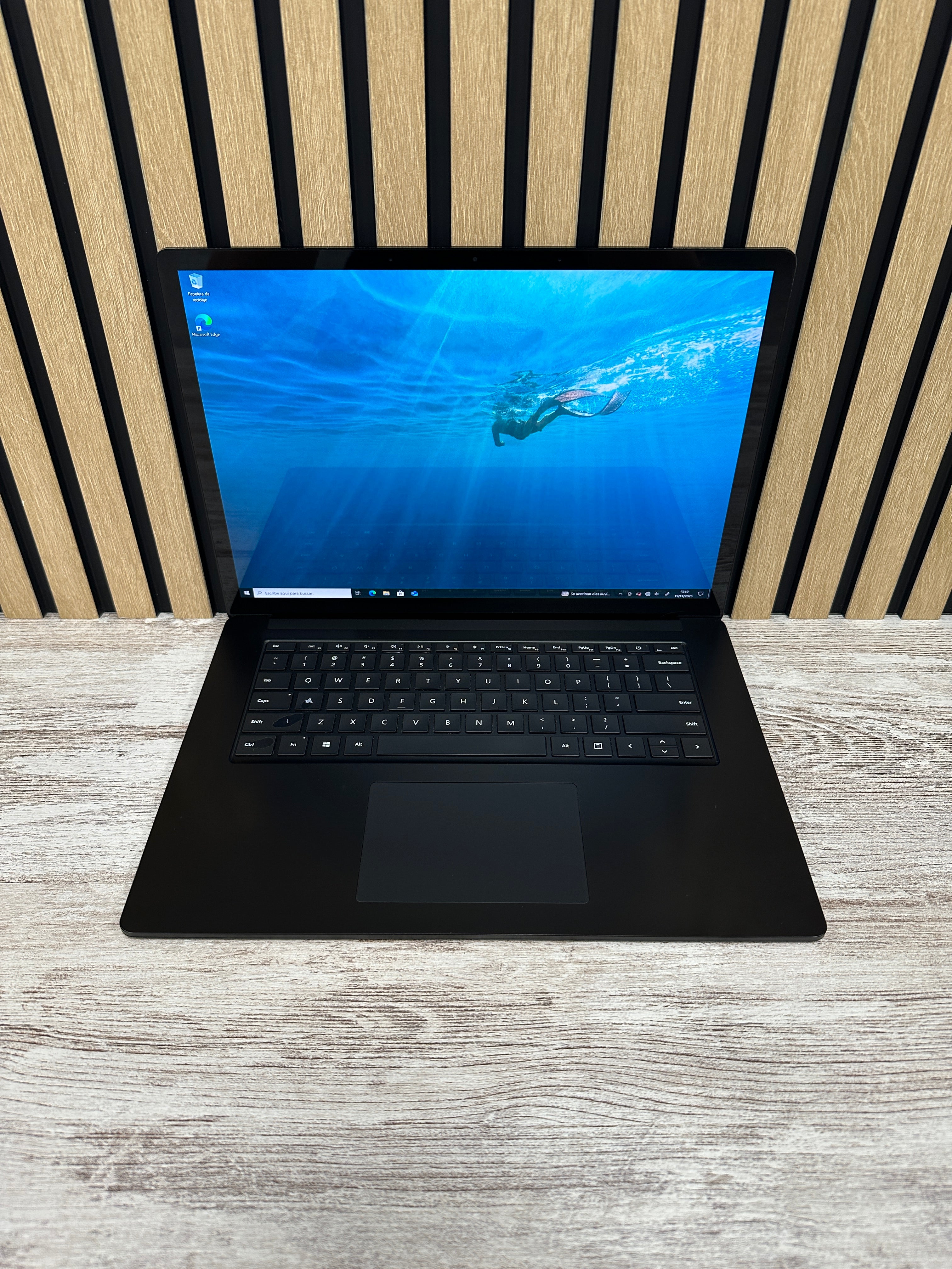 Microsoft Corp Surface Laptop 4 i7 32gb 1tb SSD - Moyacell