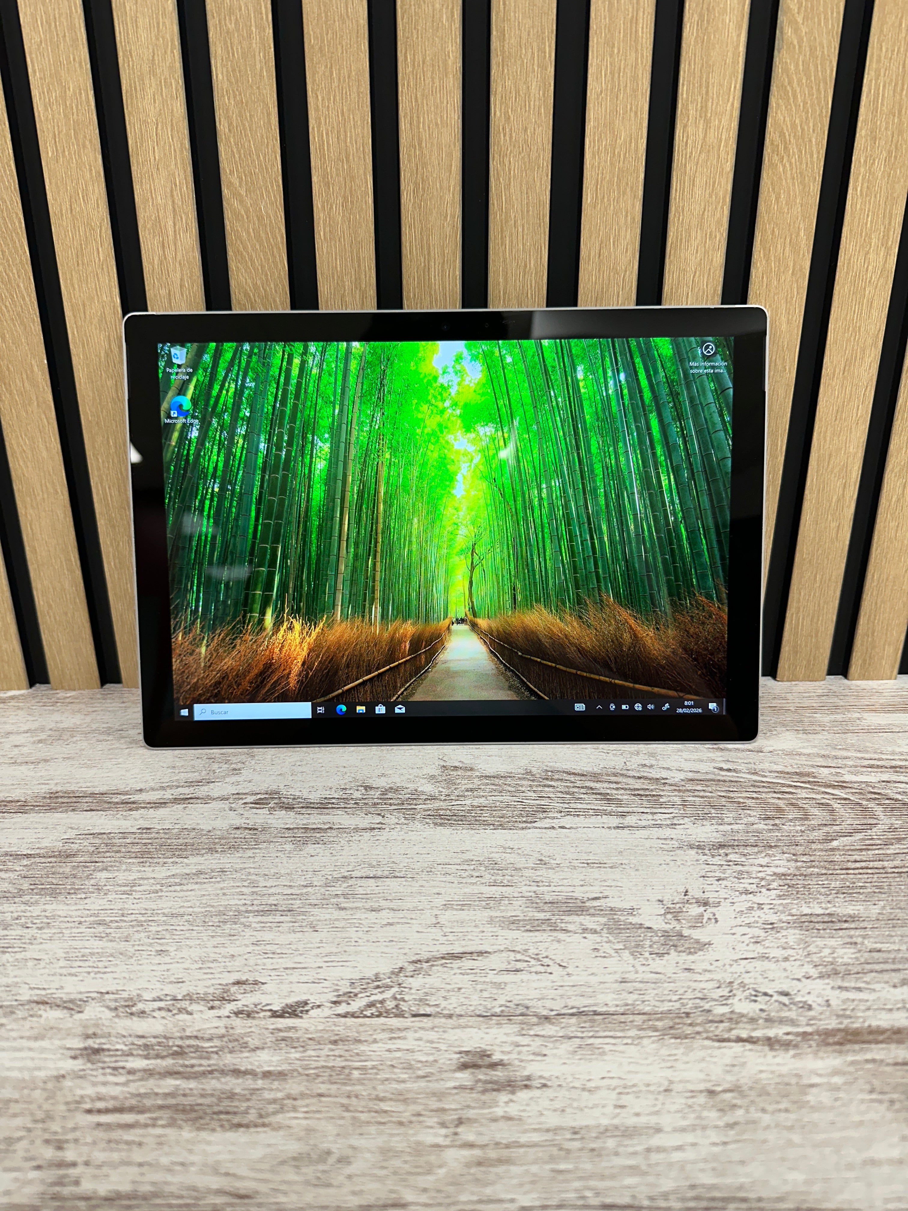 Microsoft Corp Surface Pro 6 i5 8gb 256gb SSD - Moyacell