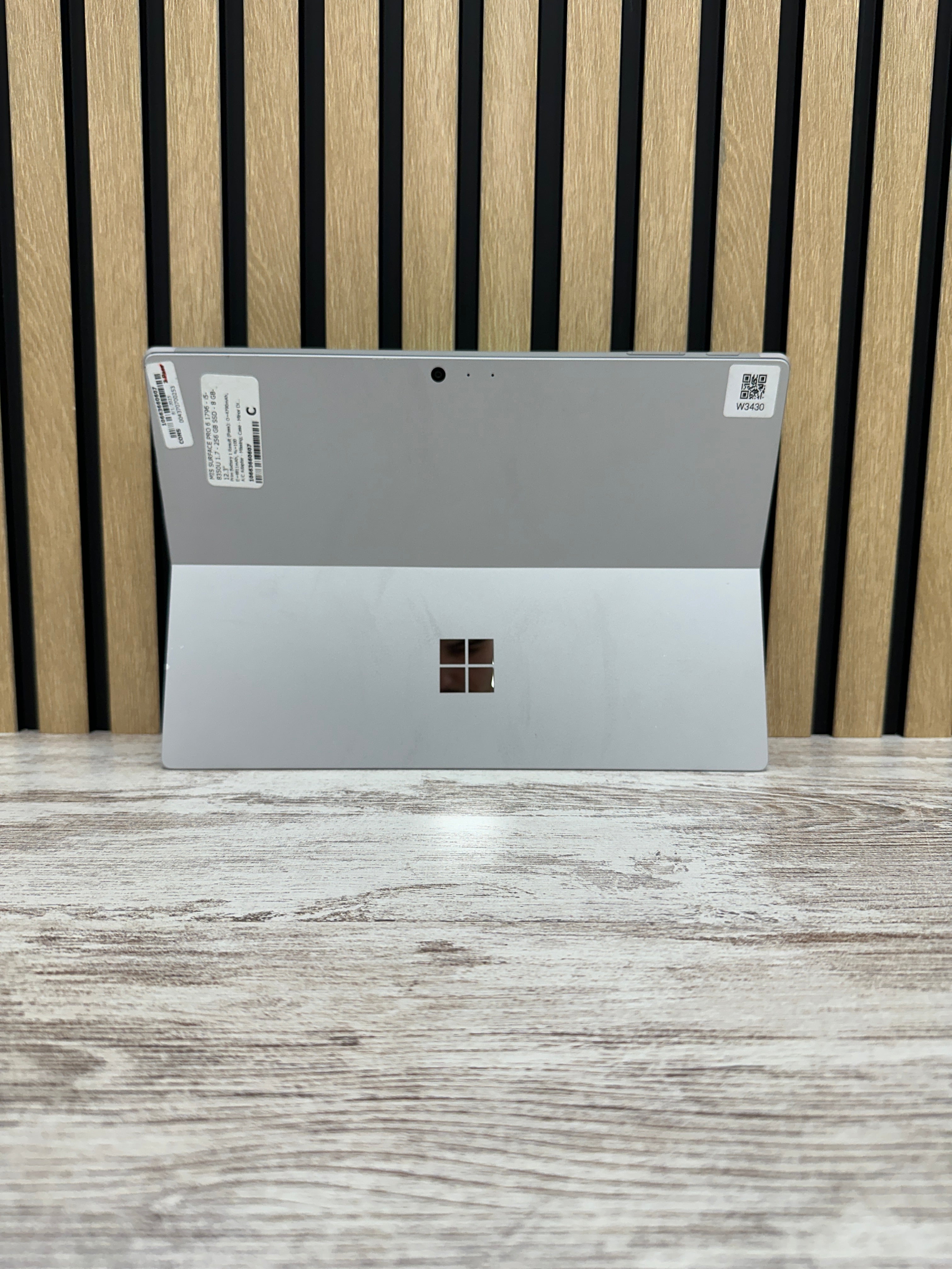 Microsoft Corp Surface Pro 6 i5 8gb 256gb SSD - Moyacell