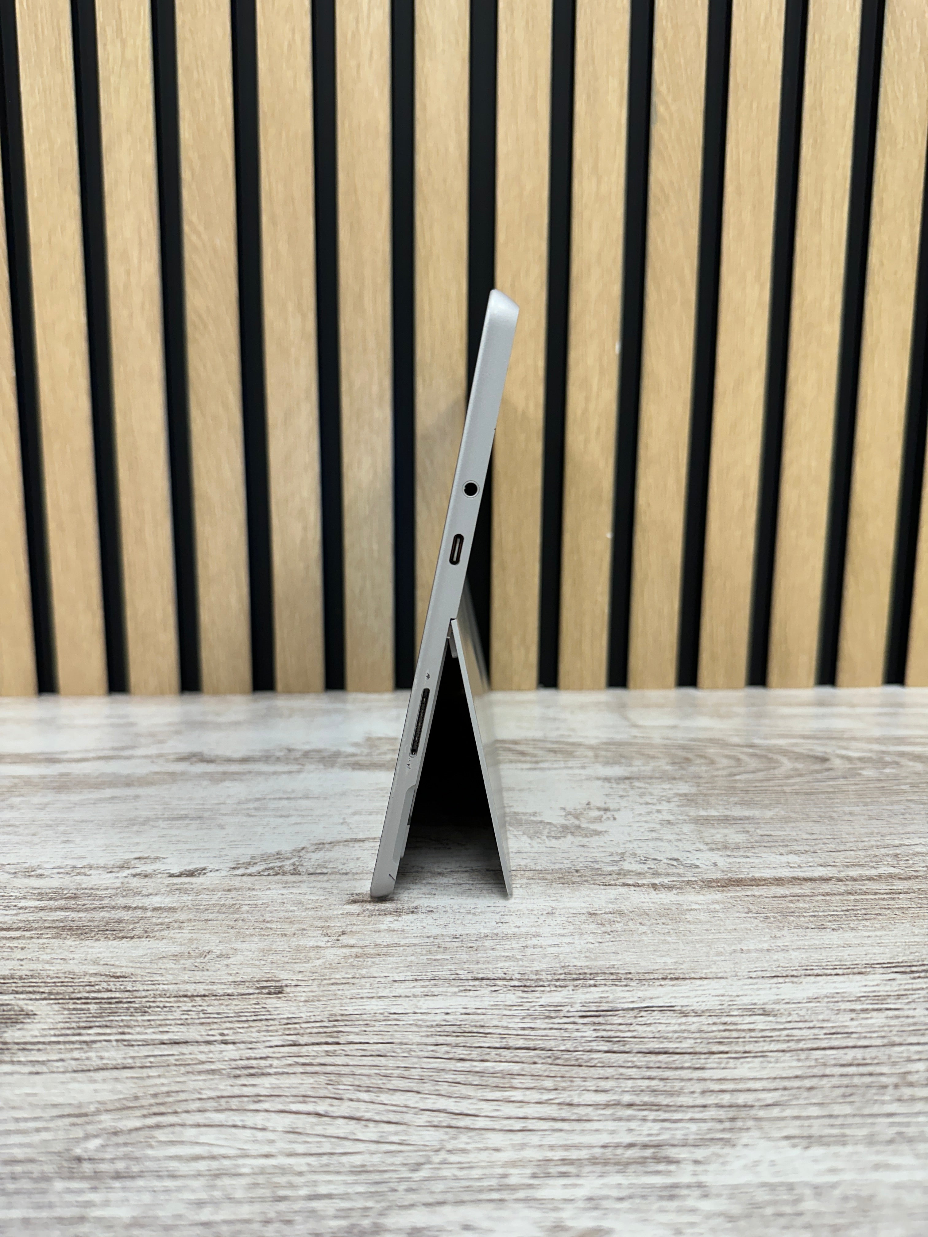 Microsoft Surface GO 2 M3 8gb 128gb SSD - Moyacell