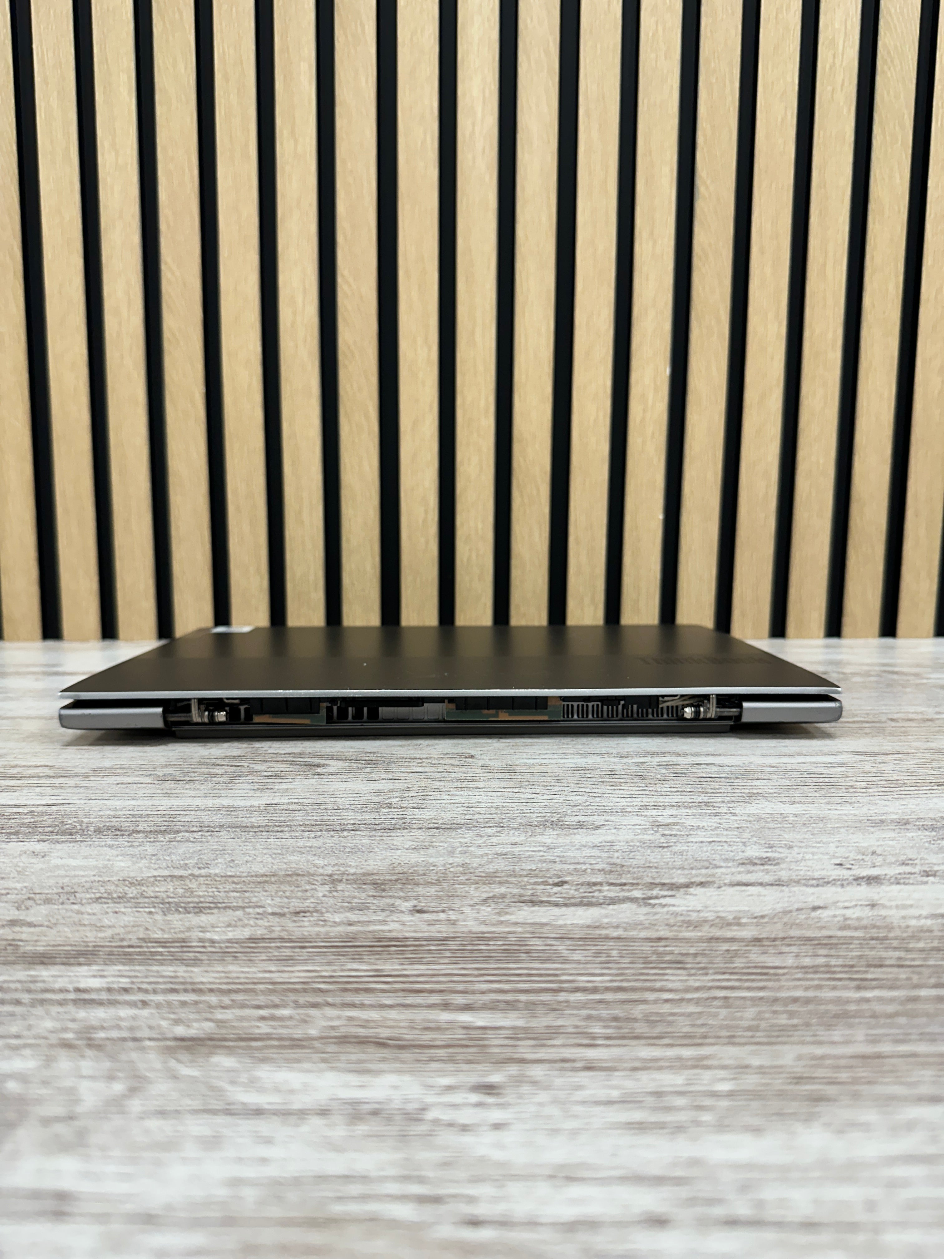 Lenovo ThinkBook 14 G2 TACTIL Ryzen 7 8gb 256gb SSD - Moyacell