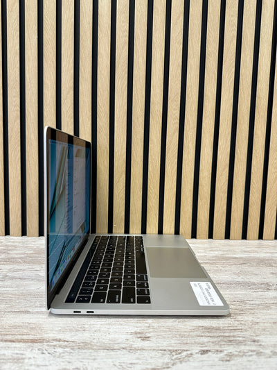 MacBook Pro 13" 2018 TB i7 16gb 500gb SSD