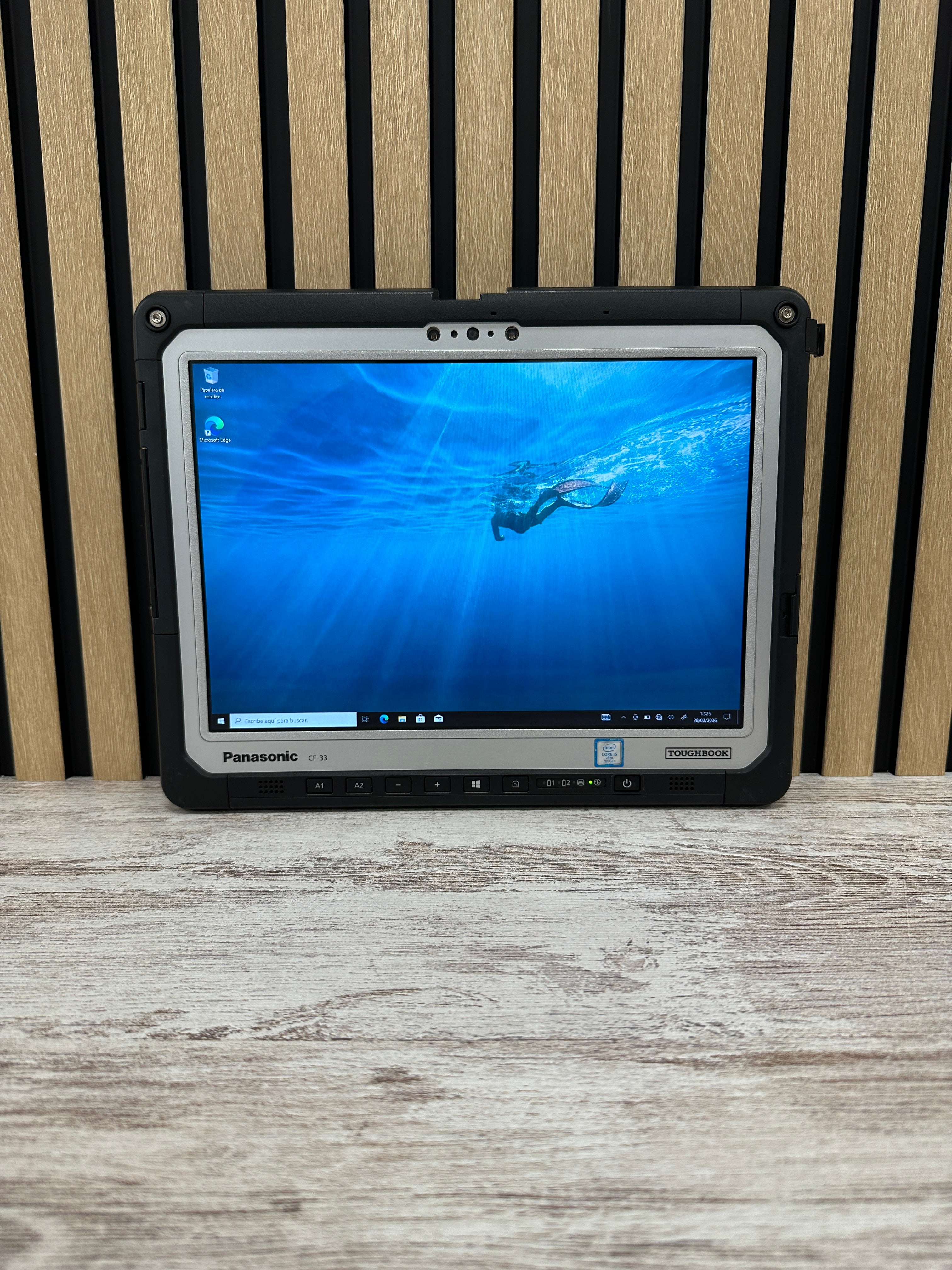 Panasonic ToughBook CF-33 i5 8gb 256gb SSD - Moyacell