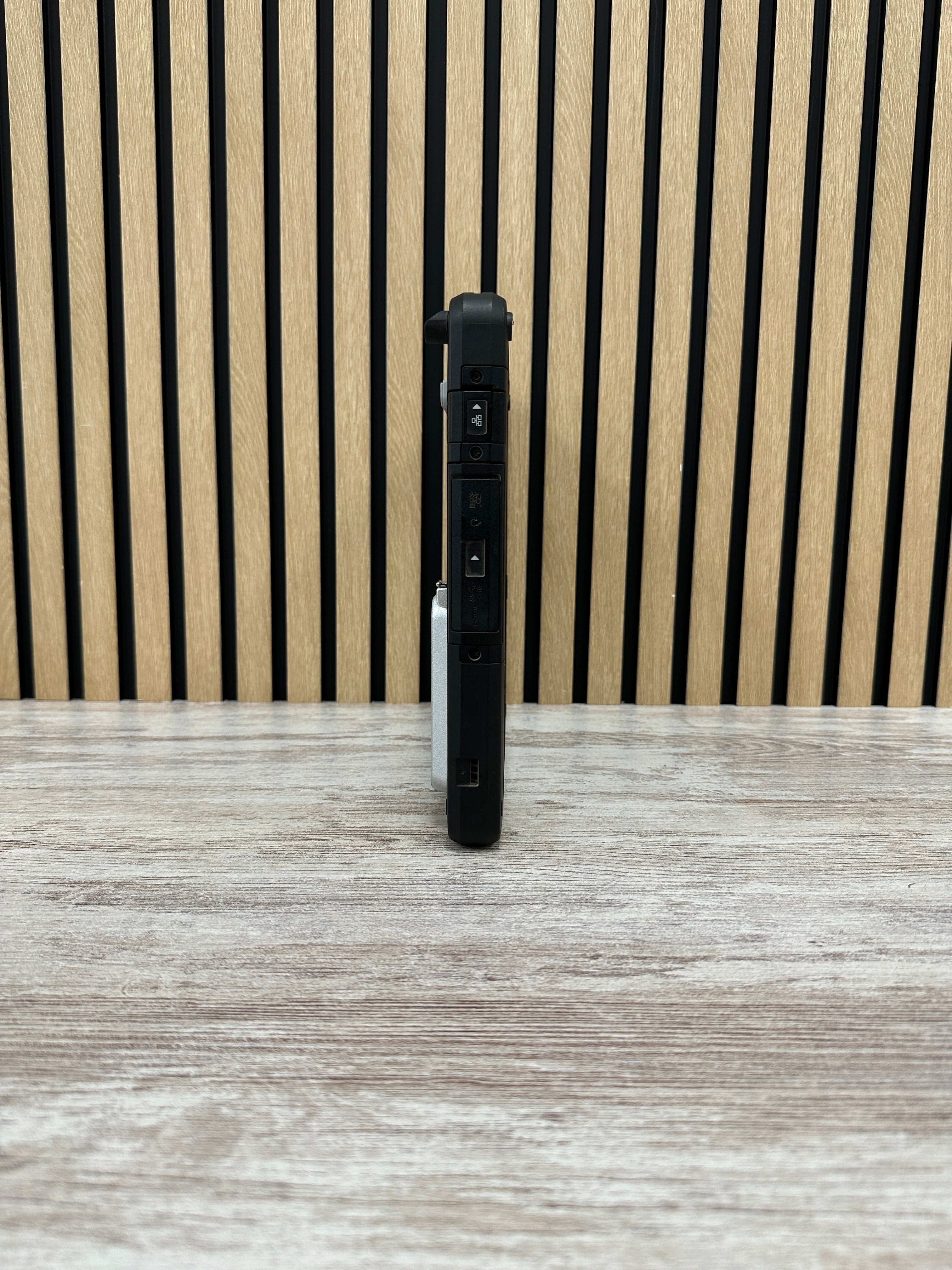 Panasonic ToughBook CF-33 i7 16gb 512gb SSD - Moyacell