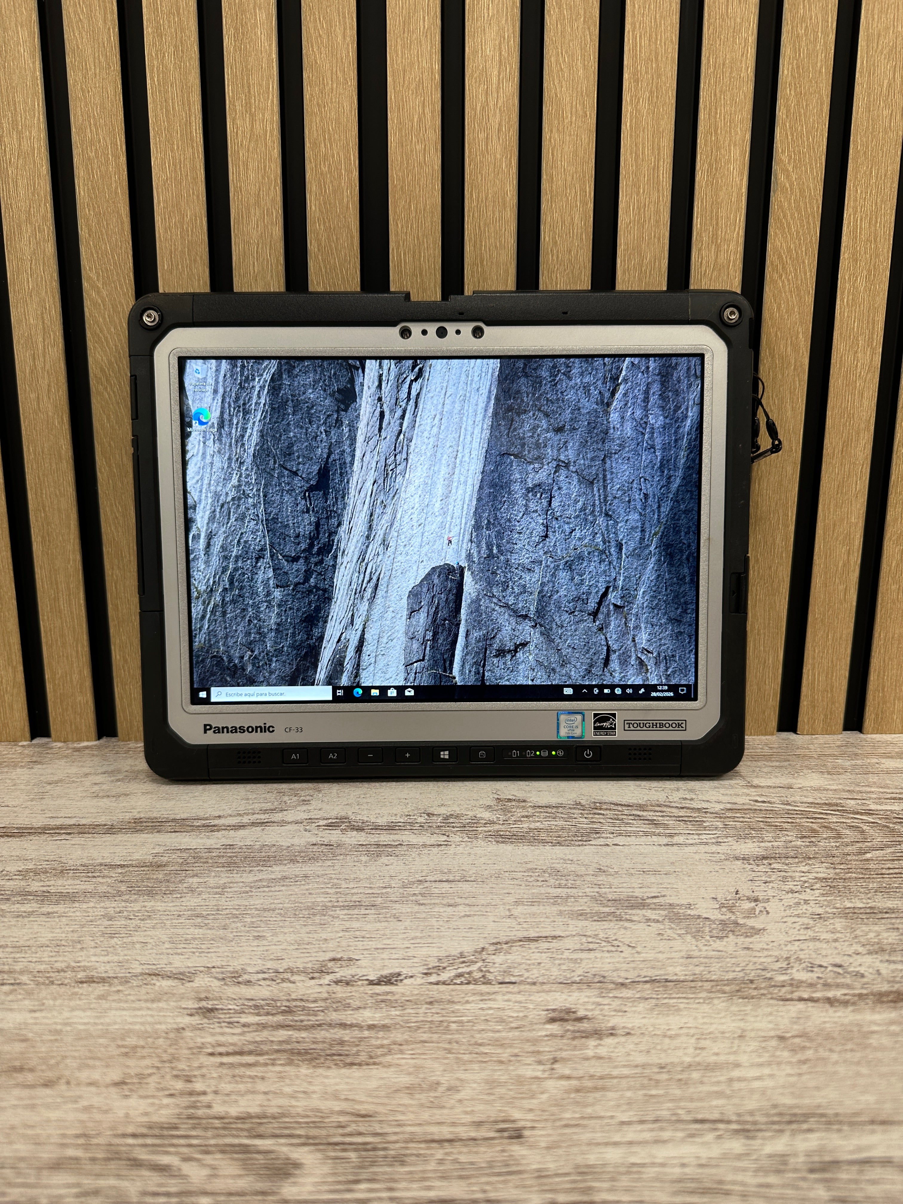 Panasonic ToughBook CF-33 i5 8gb 256gb SSD - Moyacell