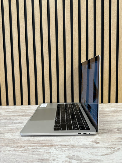 MacBook Pro 13" 2018 TB i7 16gb 500gb SSD