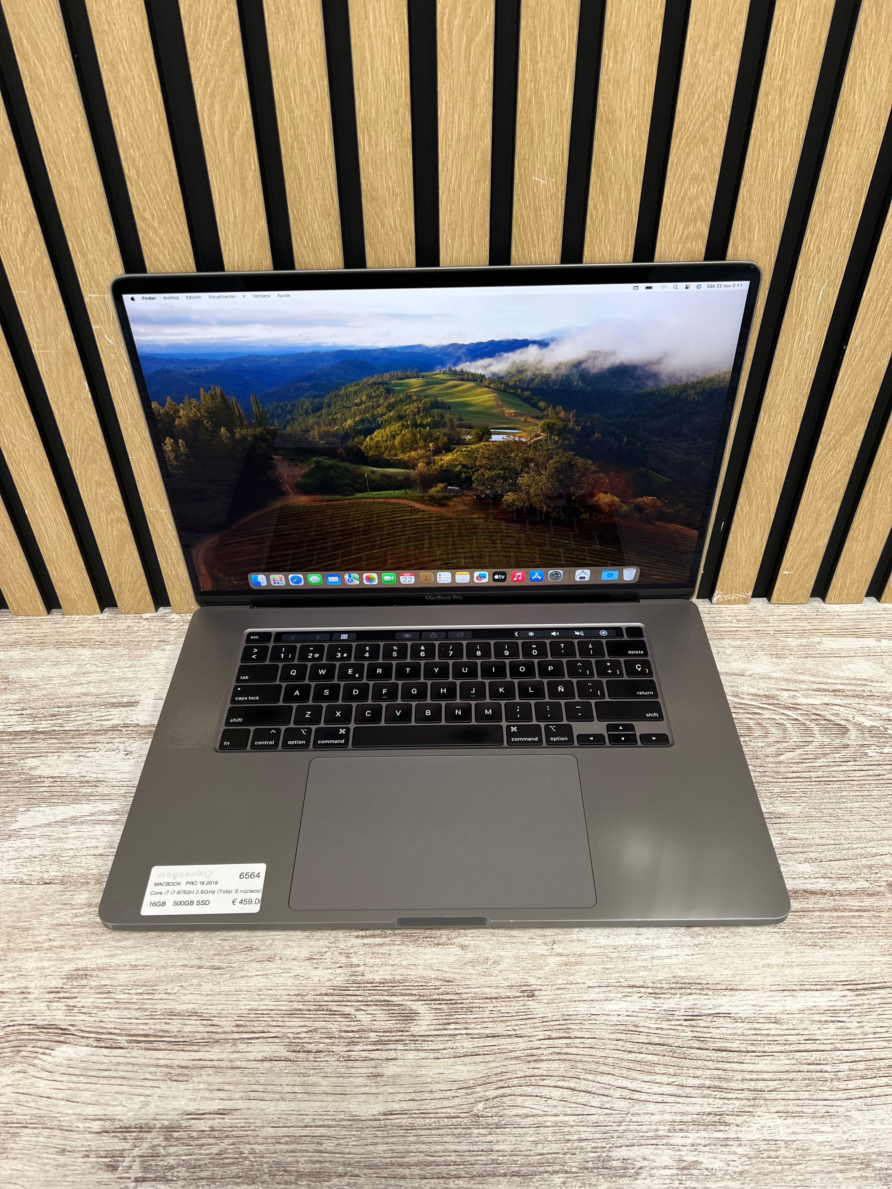 MacBook Pro 16" 2019 i7 16gb 500gb SSD