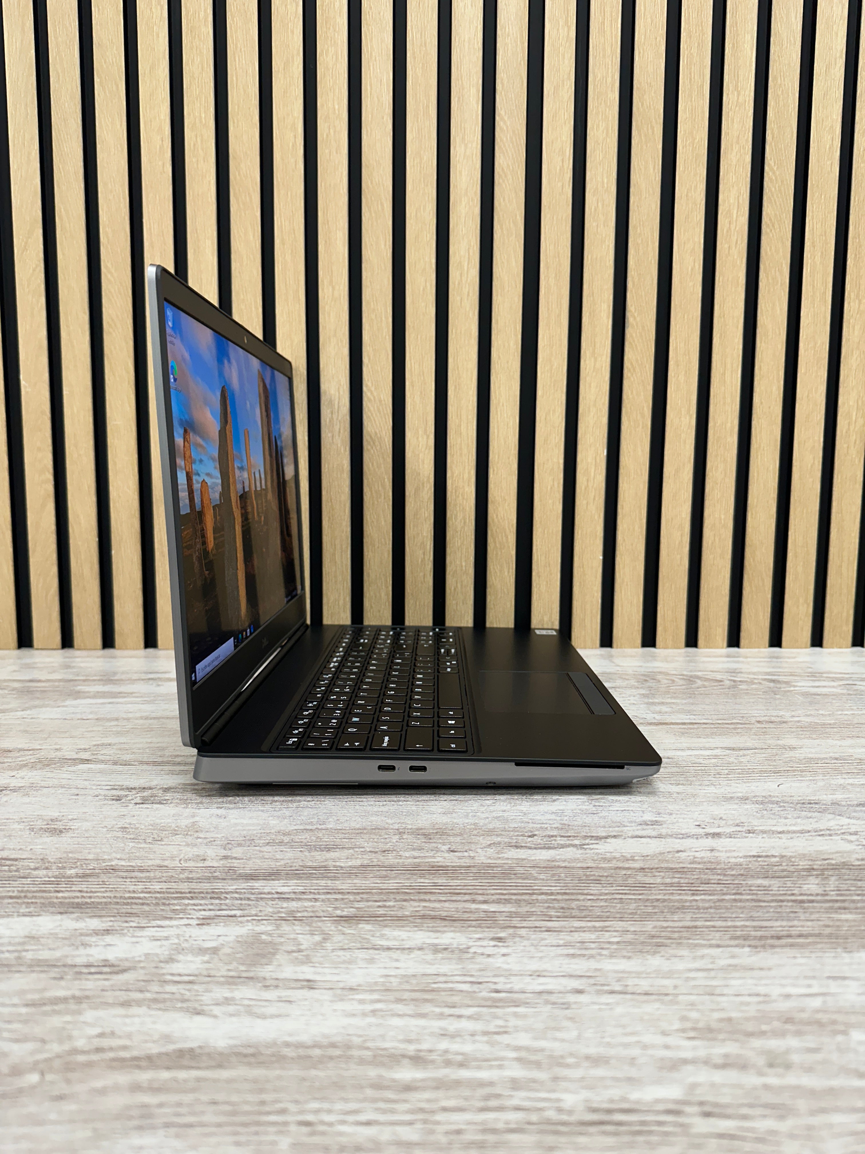 Dell Precision 7550 i7 64gb 1tb SSD