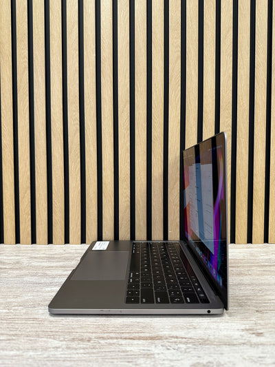 MacBook Pro 13" 2019 TB i5 8gb 256gb SSD