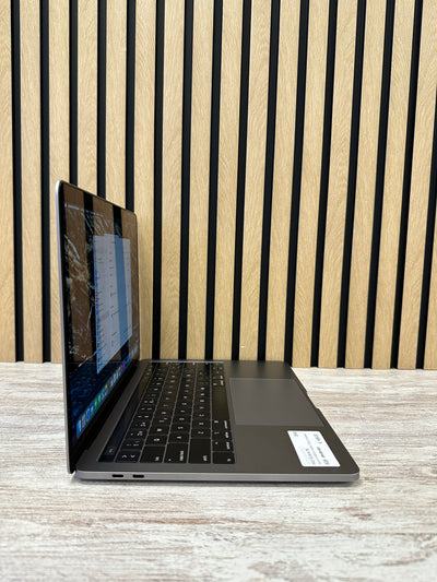 MacBook Pro 13" 2019 TB i5 8gb 256gb SSD