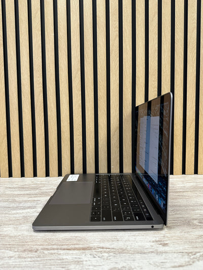 MacBook Pro 13" 2019 TB i5 8gb 256gb SSD