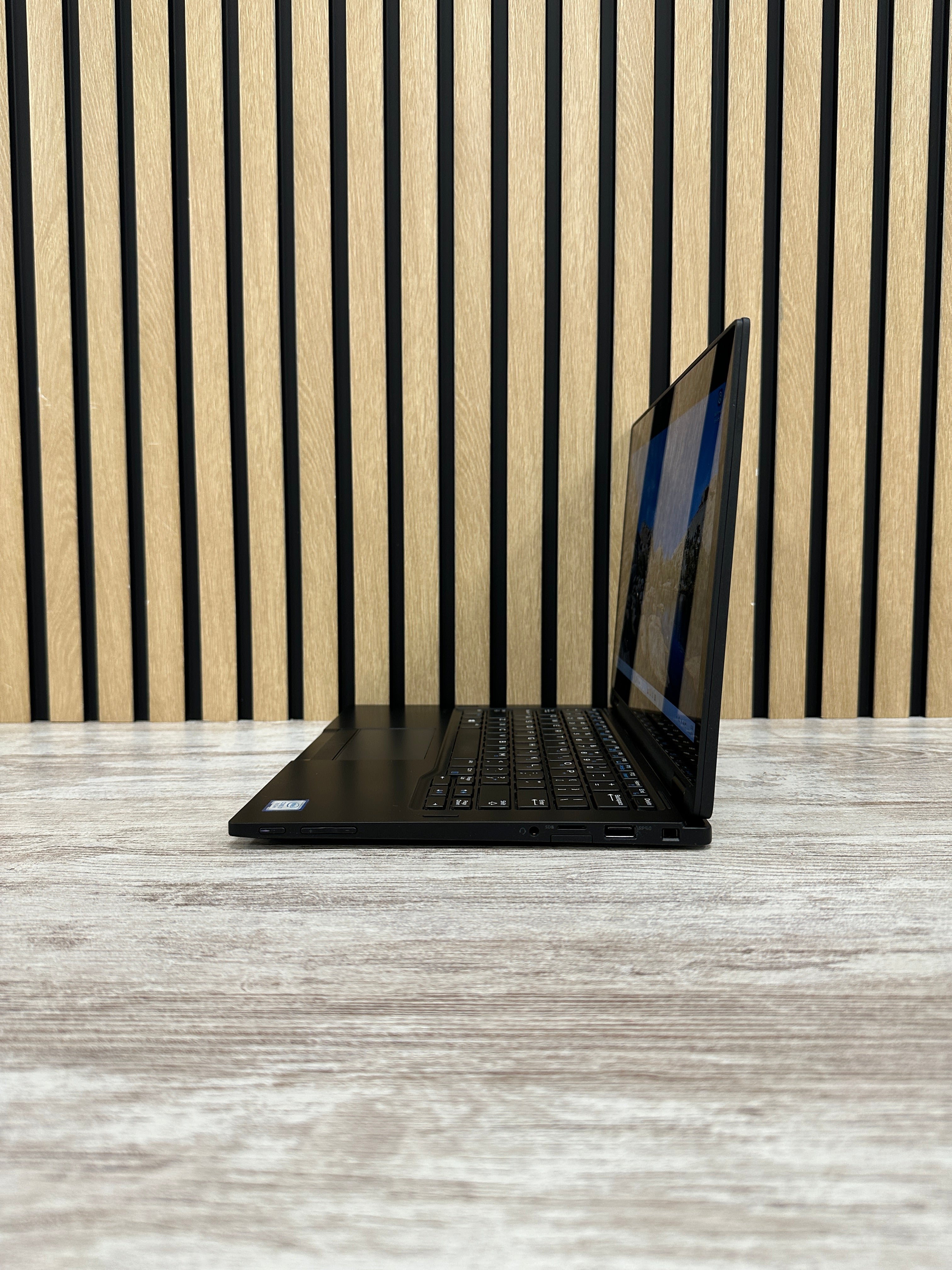 Dell Latitude 5289 i7 16gb 256gb SSD