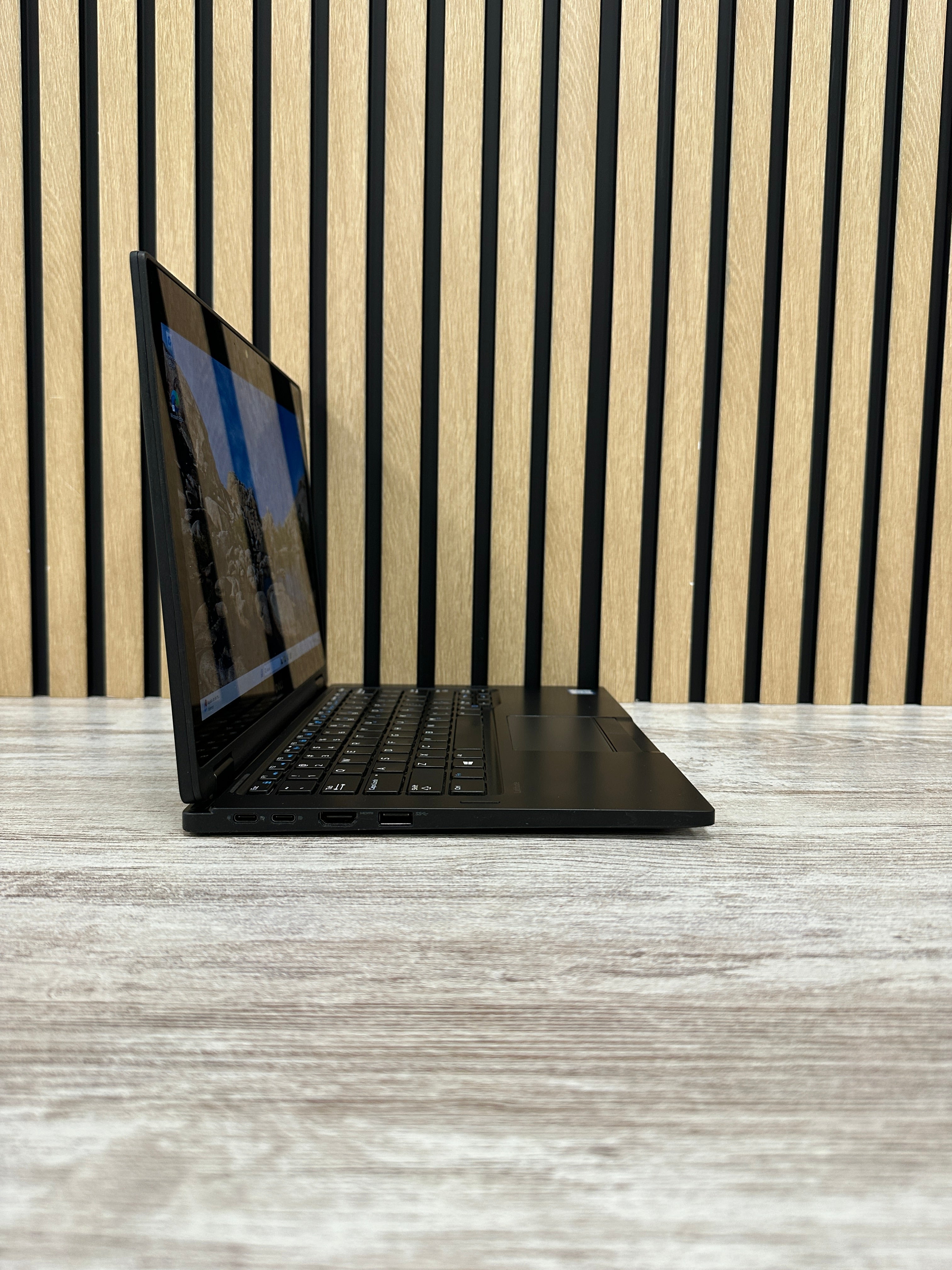 Dell Latitude 5289 i7 16gb 256gb SSD