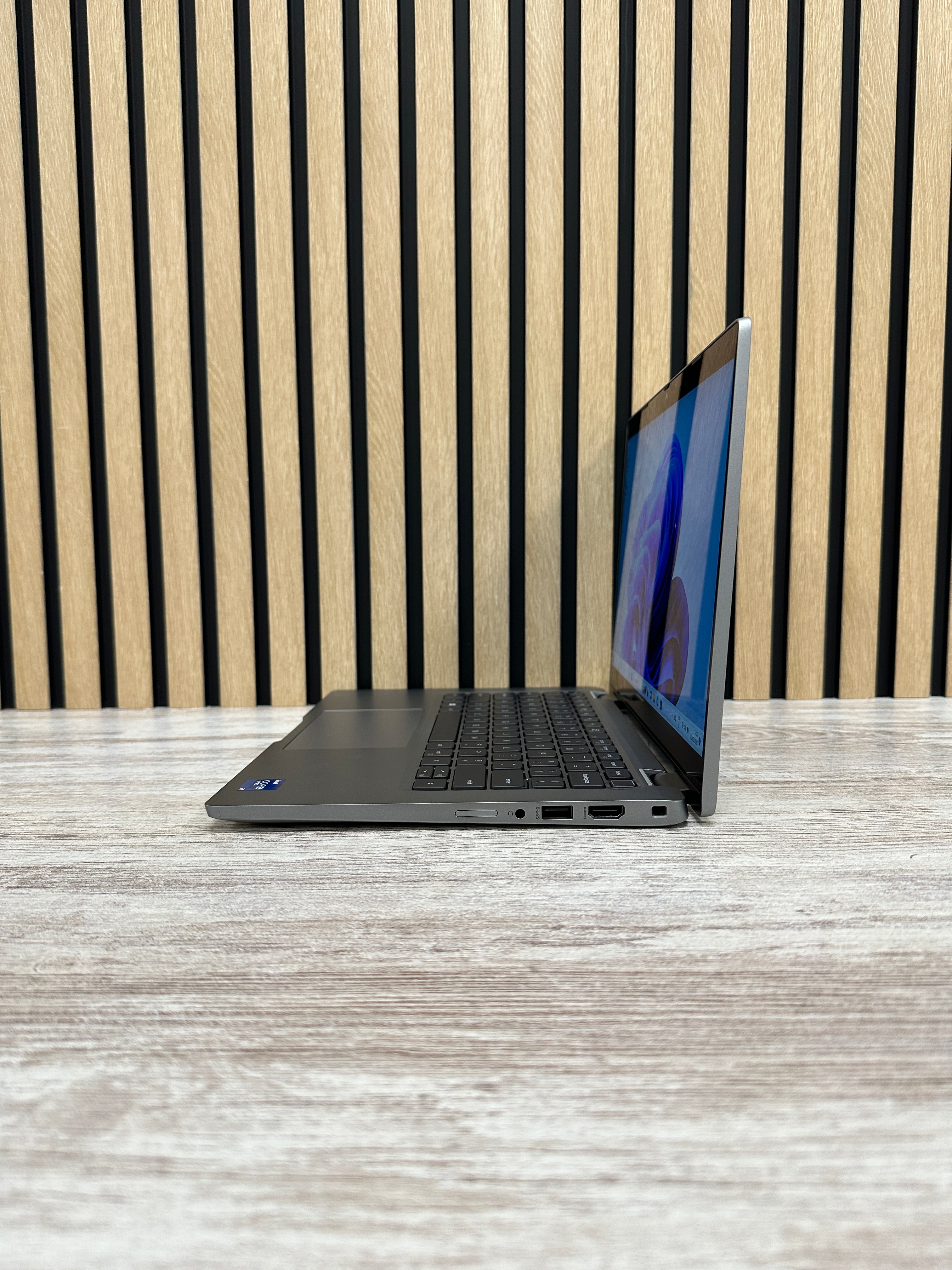 Dell Latitude 5320 TACTIL i7 16gb 512gb SSD - Moyacell