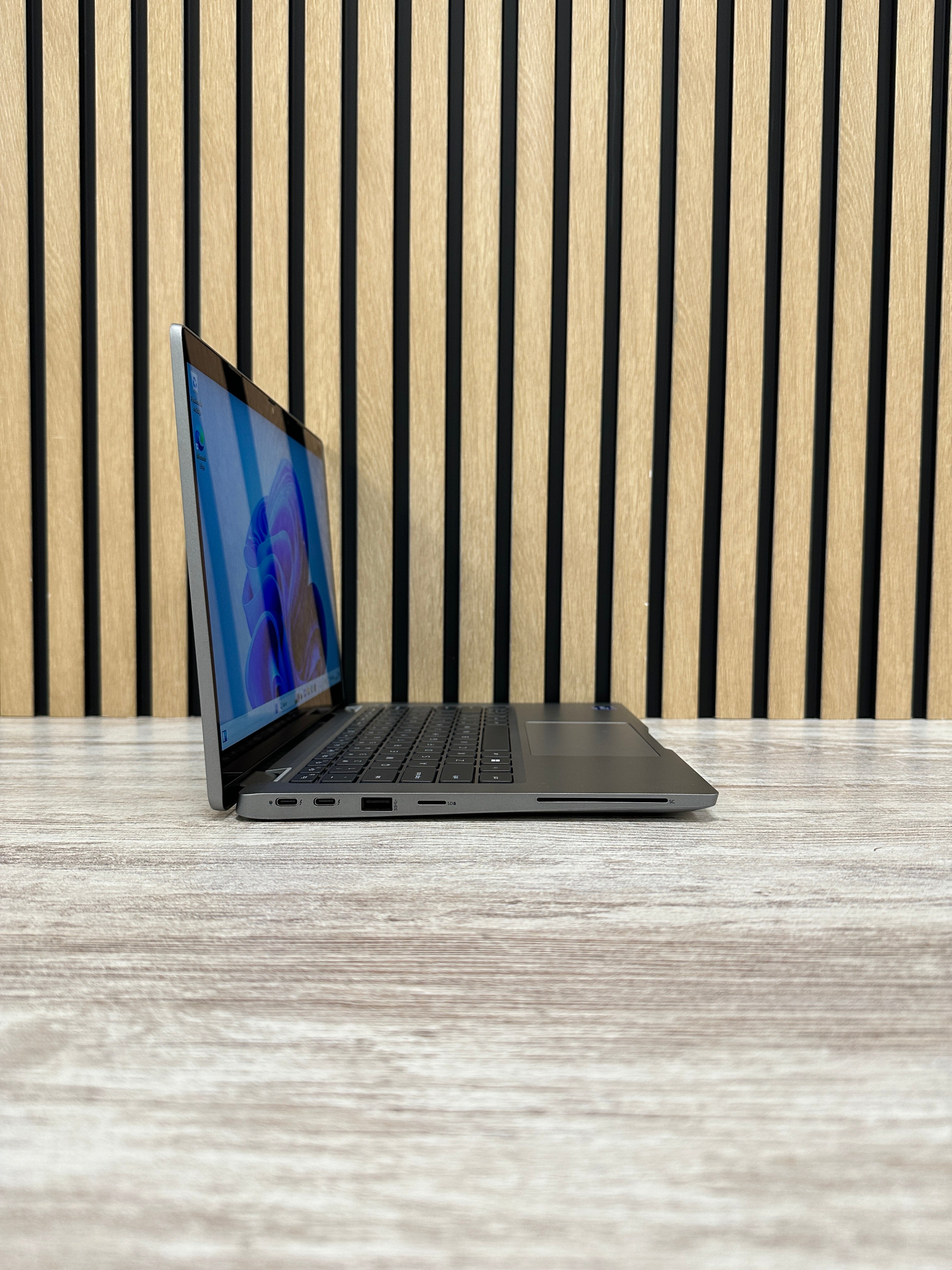 Dell Latitude 5320 TACTIL i7 16gb 512gb SSD - Moyacell
