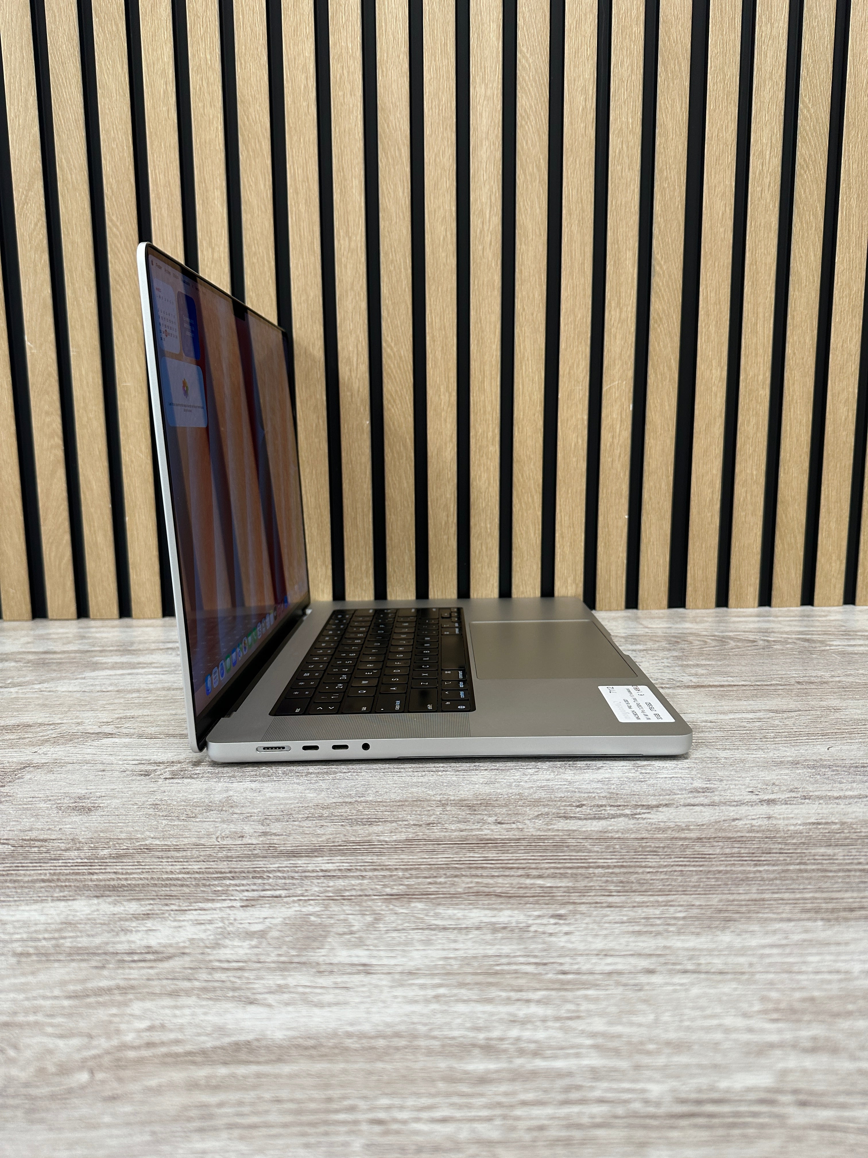 MacBook Pro 16" 2021 M1 PRO 32gb 2tb SSD