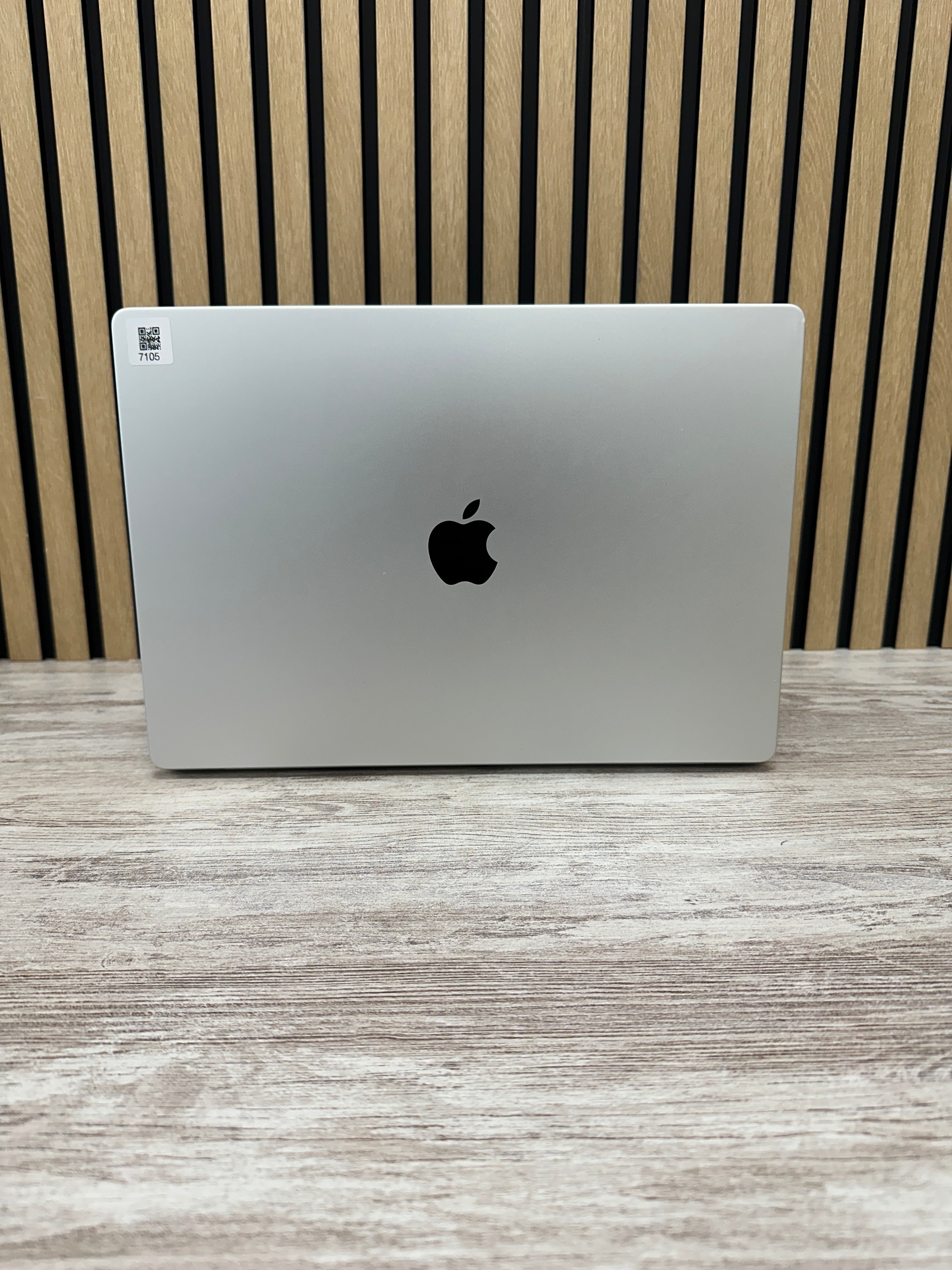 MacBook Pro 16