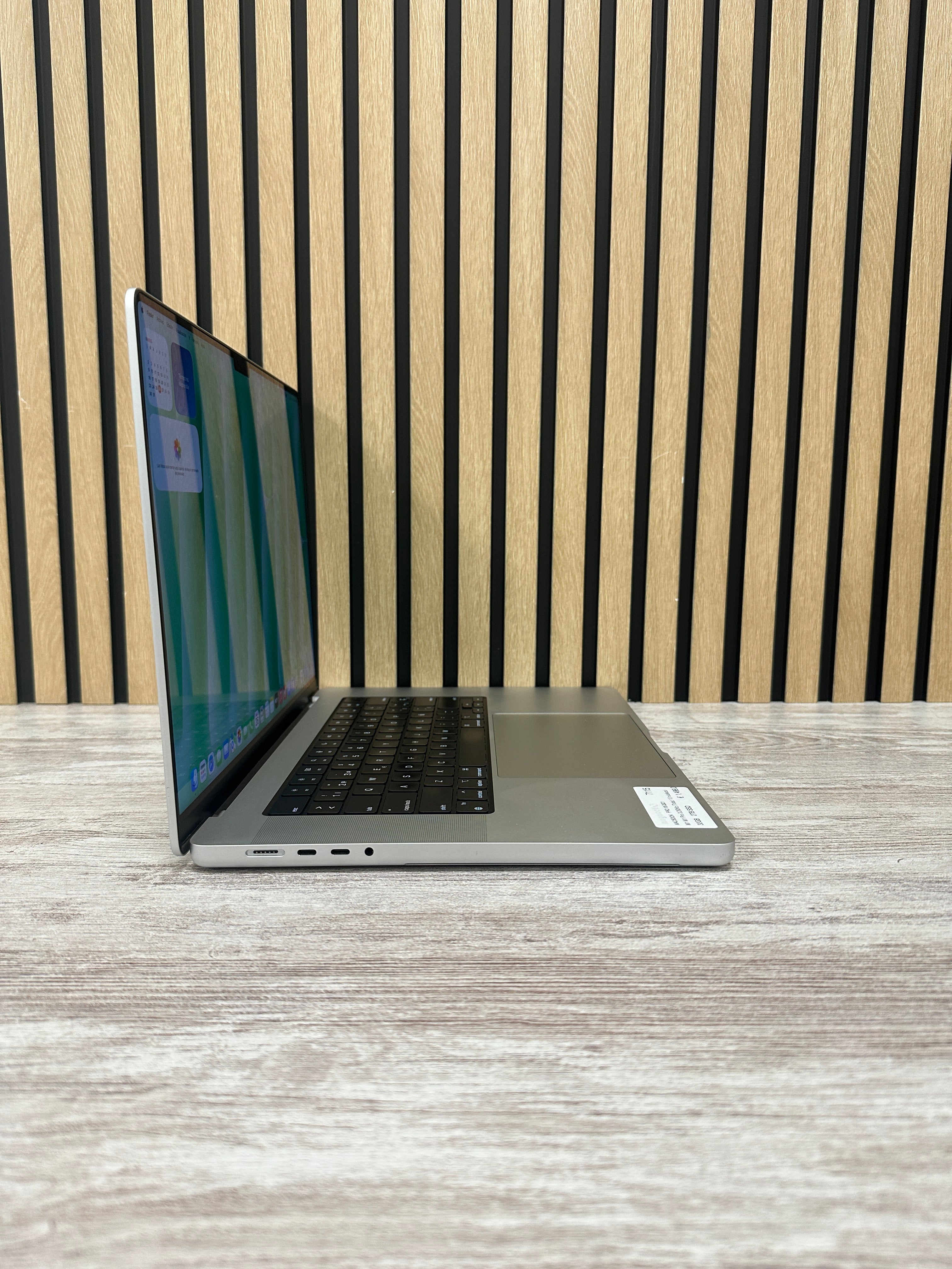 MacBook Pro 16" 2021 M1 PRO 32gb 2tb SSD