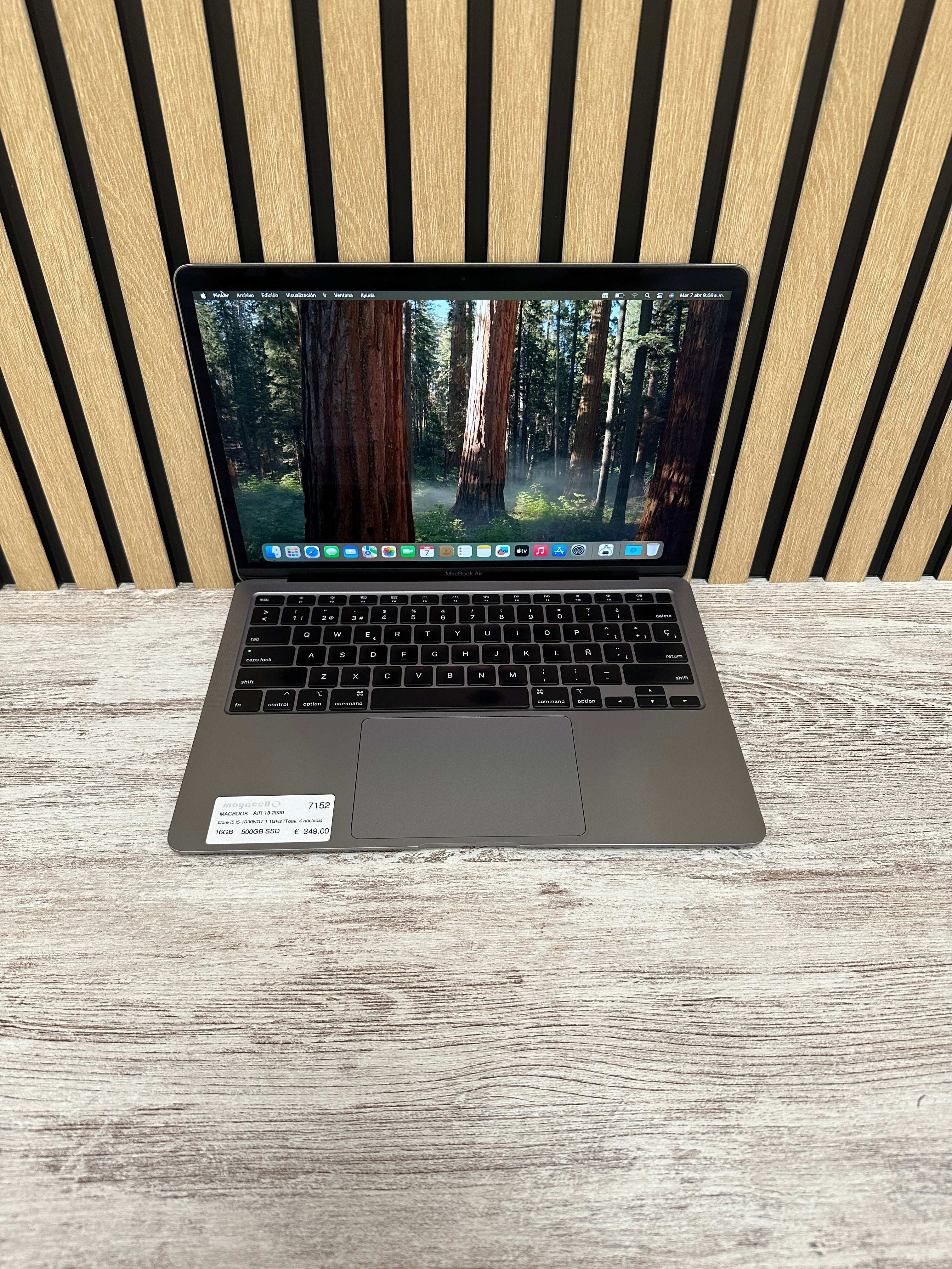 MacBook Air 13" 2020 i5 16gb 500gb SSD