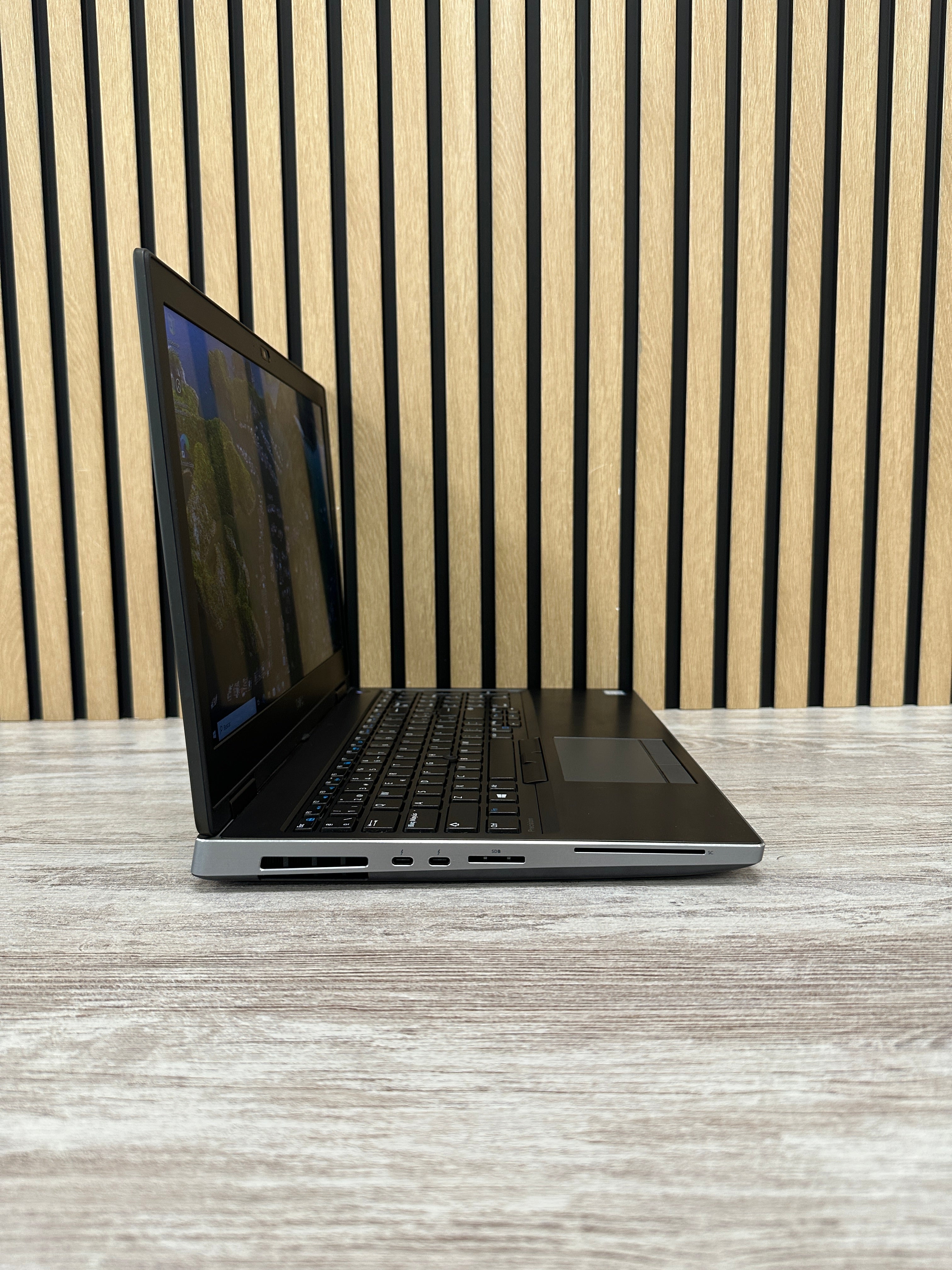 Dell Precision 7540 i5 32gb 480gb SSD