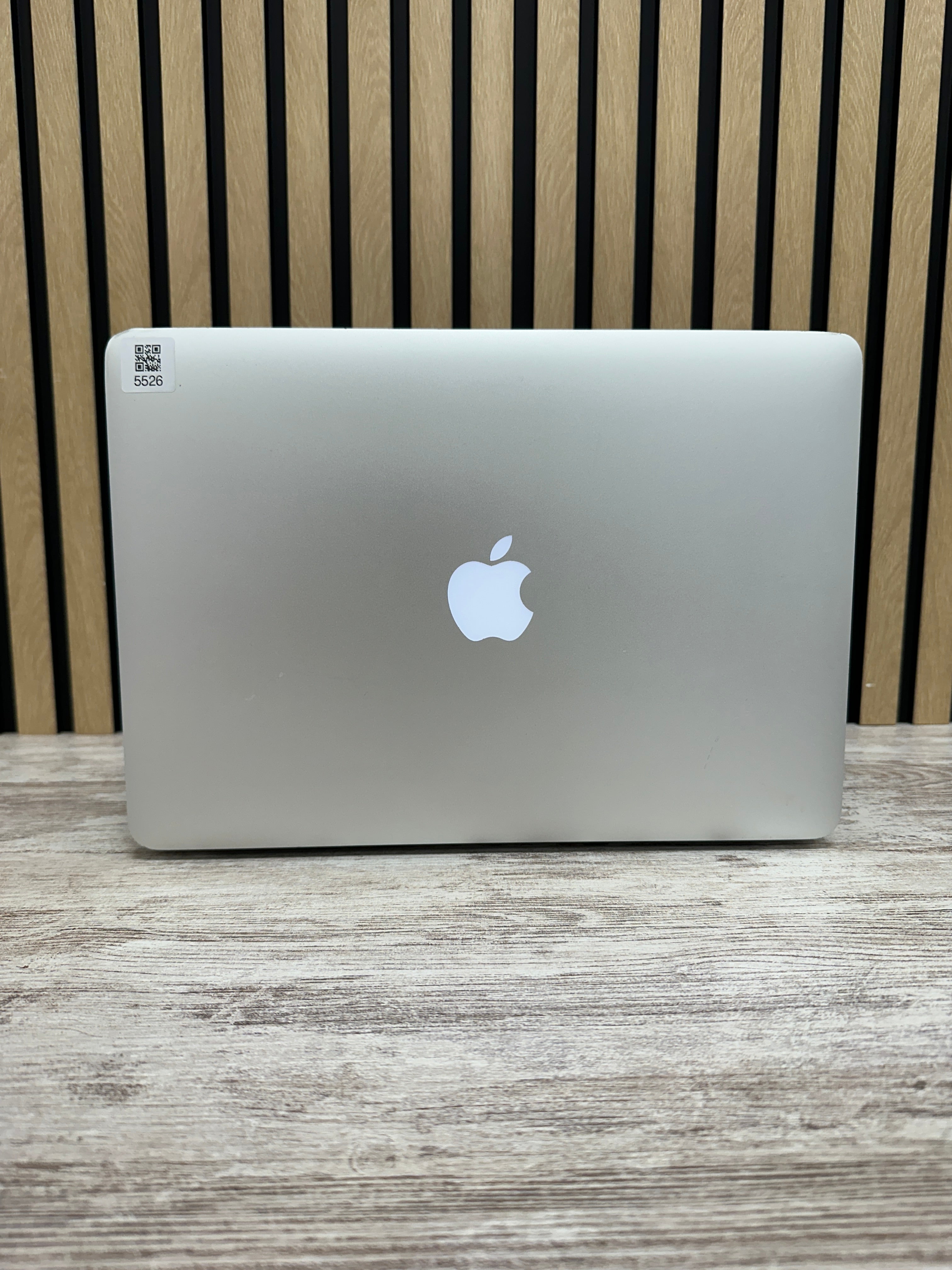 MacBook Air 13" 2015 i7 8gb 256gb SSD