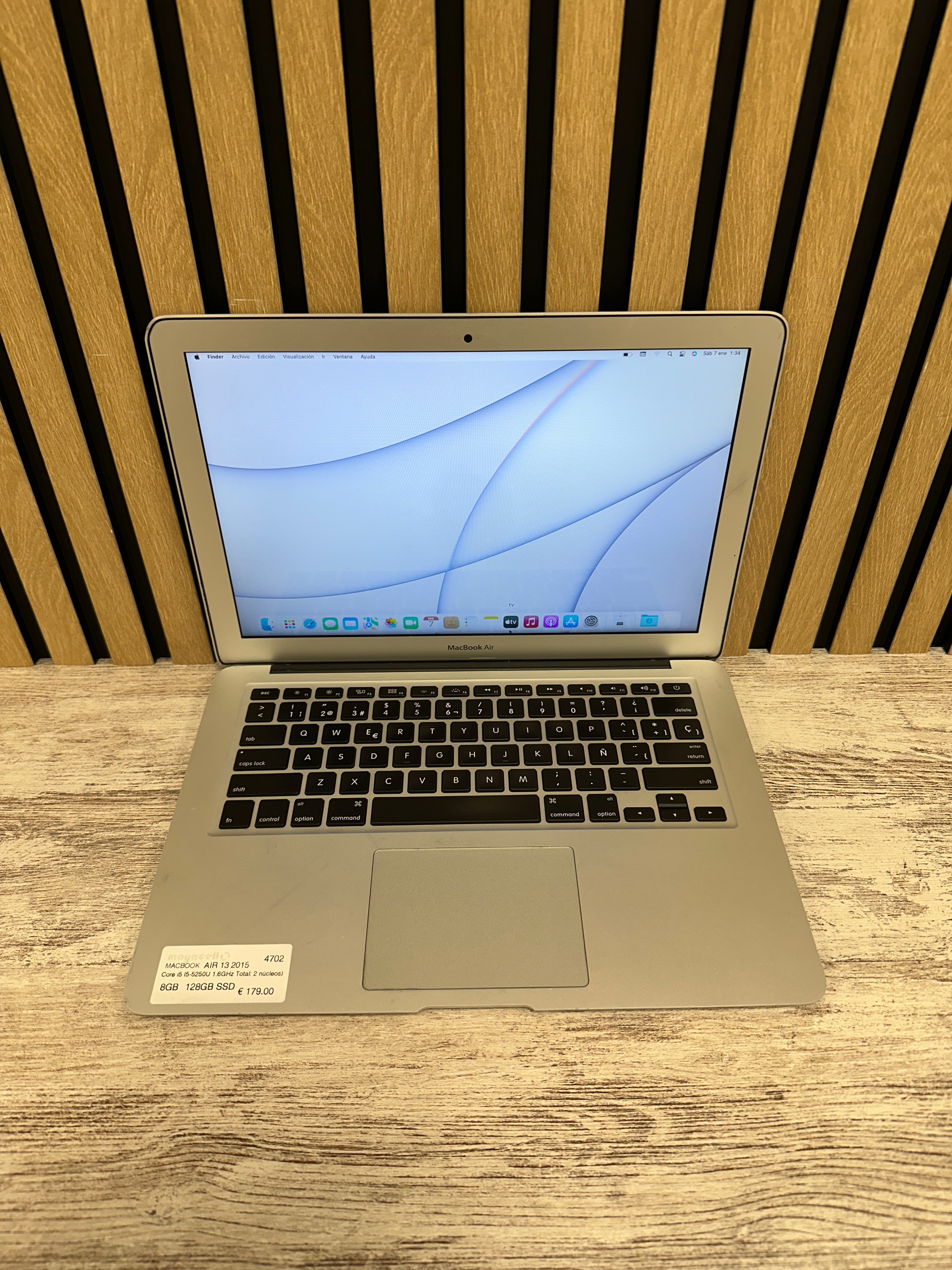 MacBook Air 13" 2015 i5 8gb 128gb SSD