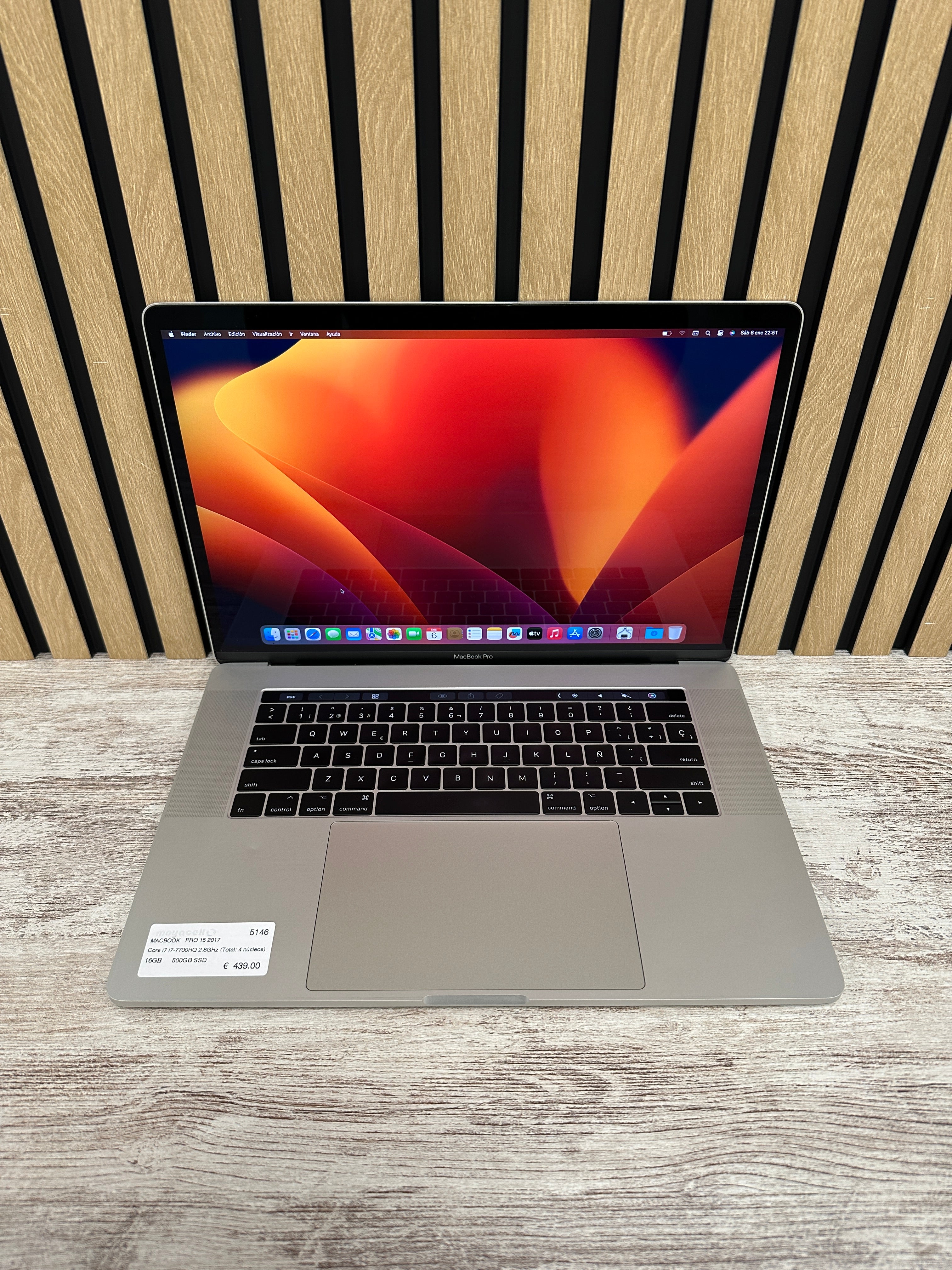 MacBook Pro 15" 2017 i7 16gb 500gb SSD