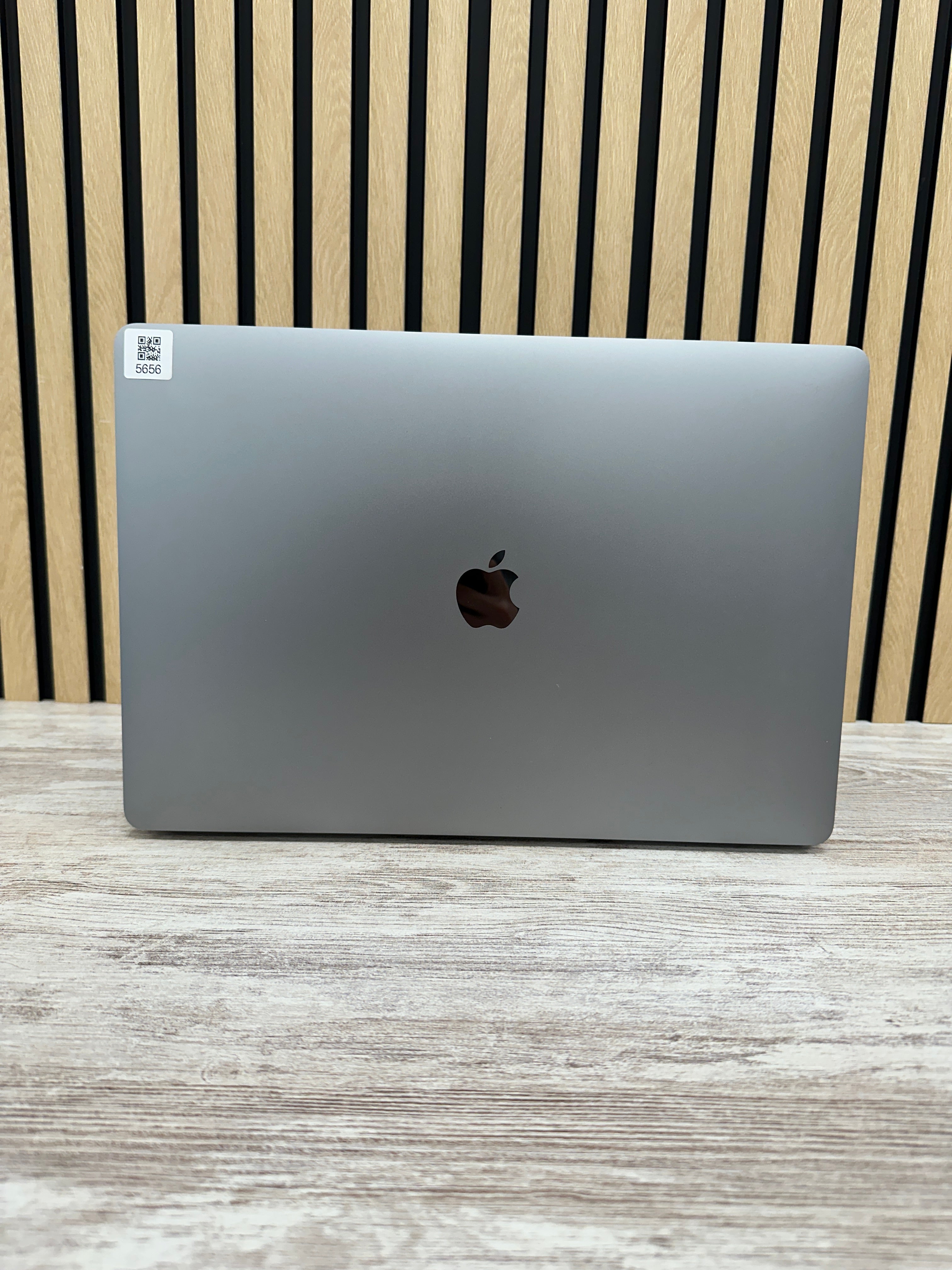 MacBook Pro 16" 2019 i7 32gb 512gb  SSD