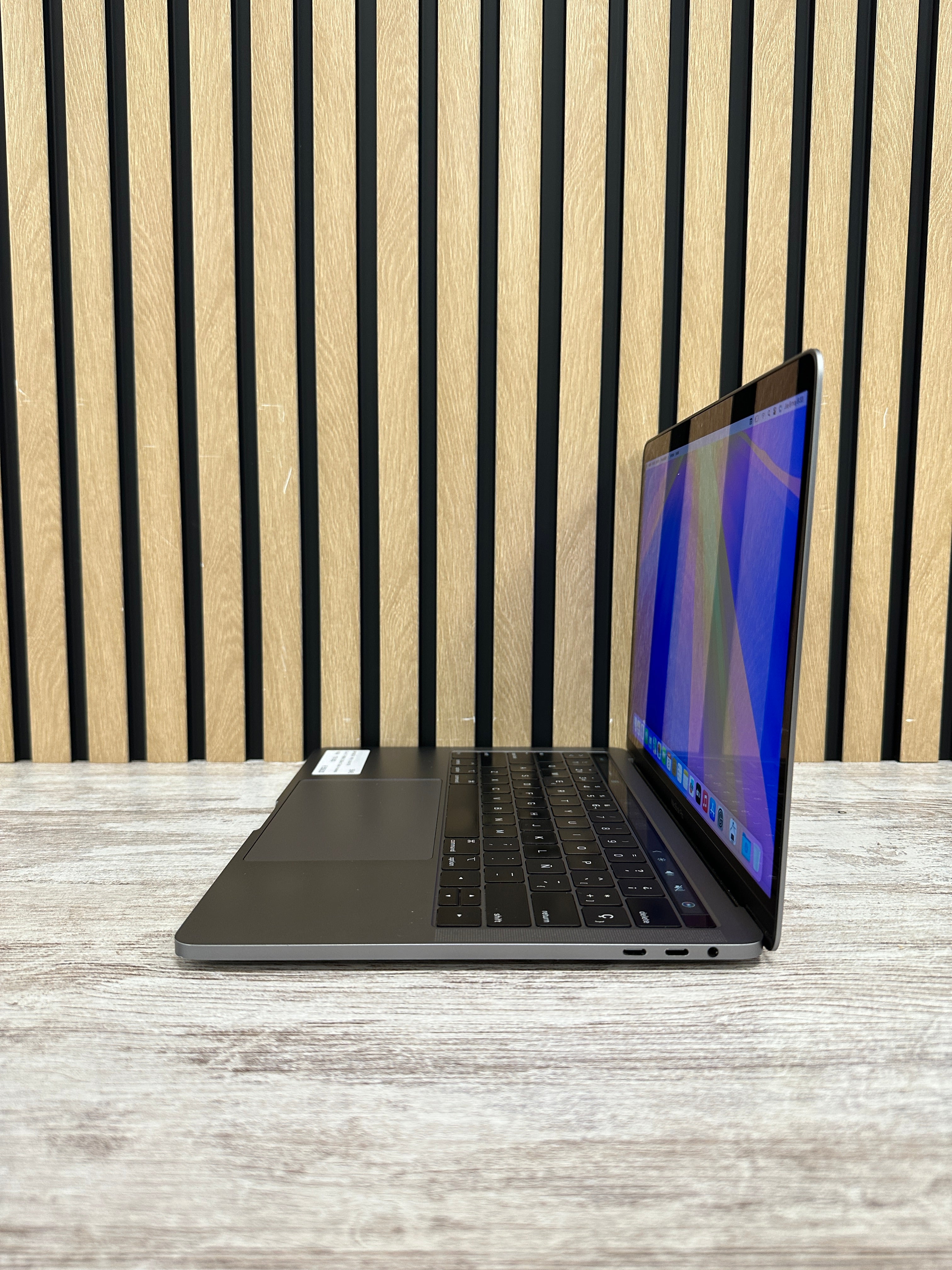 MacBook Pro 13" 2019 TB i7 16gb 1tb SSD