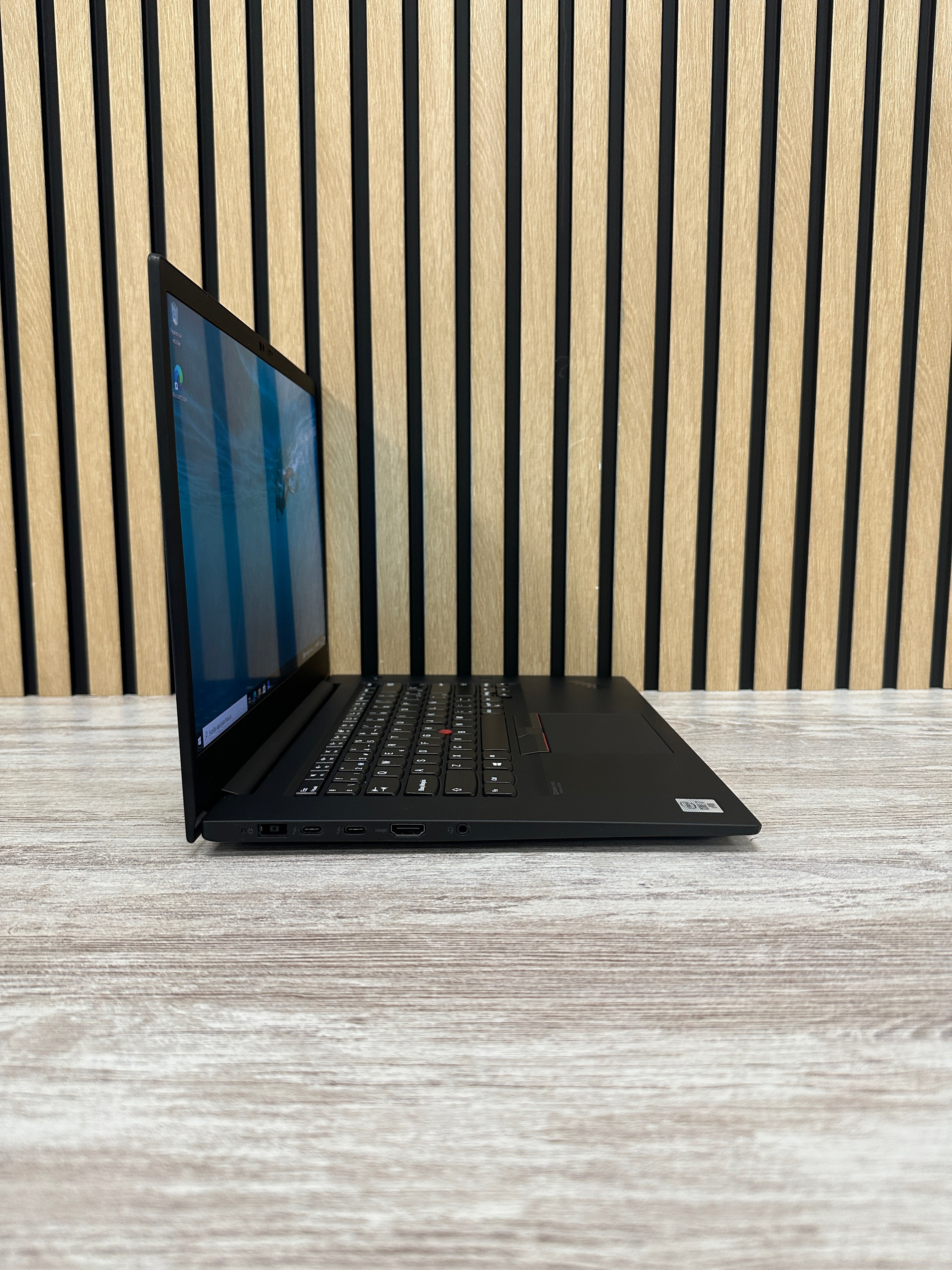 Lenovo Thinkpad P1 GEN 3 i7 32gb 512gb SSD - Moyacell